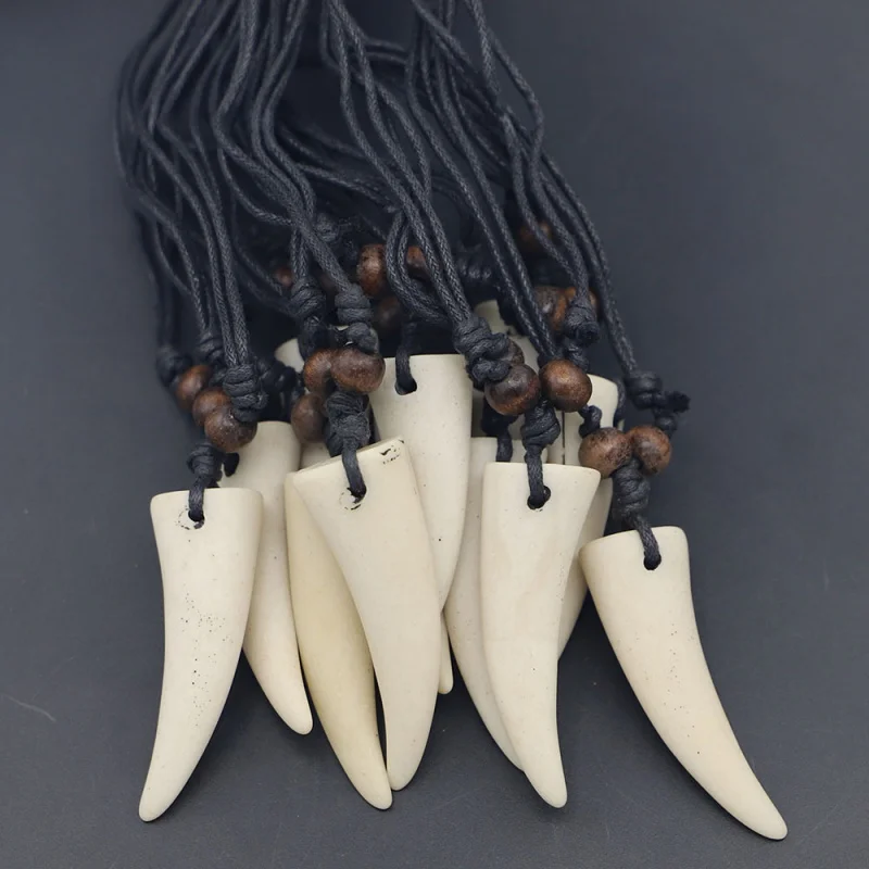 

Hot Sale Imitation Ox Bone Resin Horn Pendant Cotton String Necklace 10pc set