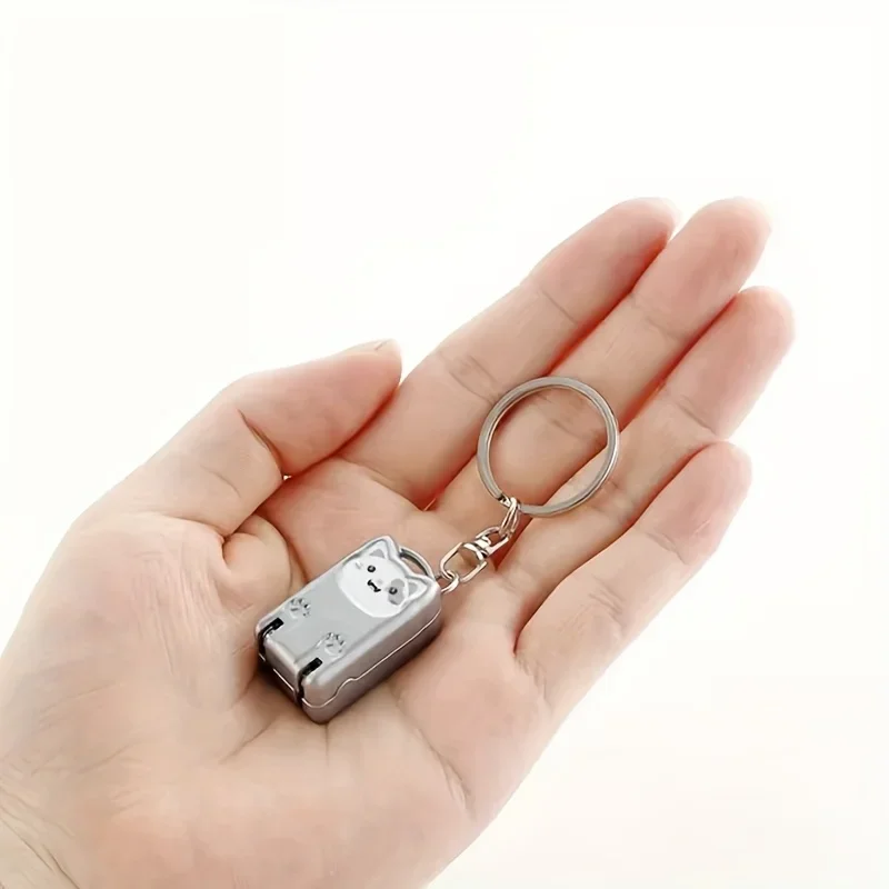 1pcs Exquisite Kitten Keychain Foldable Nail Cutter Stainless Steel Nail Clippers Rotary Toenail Fingernail Manicure Trimmer