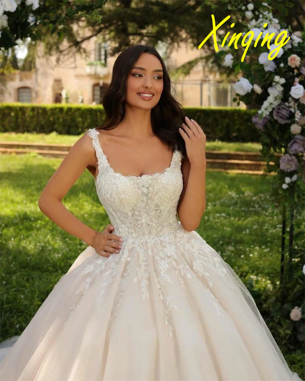 Bild 6: Maßgeschneiderte Luxus-Tüll-Brautkleider Pastoral Trägerlose ärmellose Kleider Brautkleider Temperament Maßgeschneidertes Anlasskleid