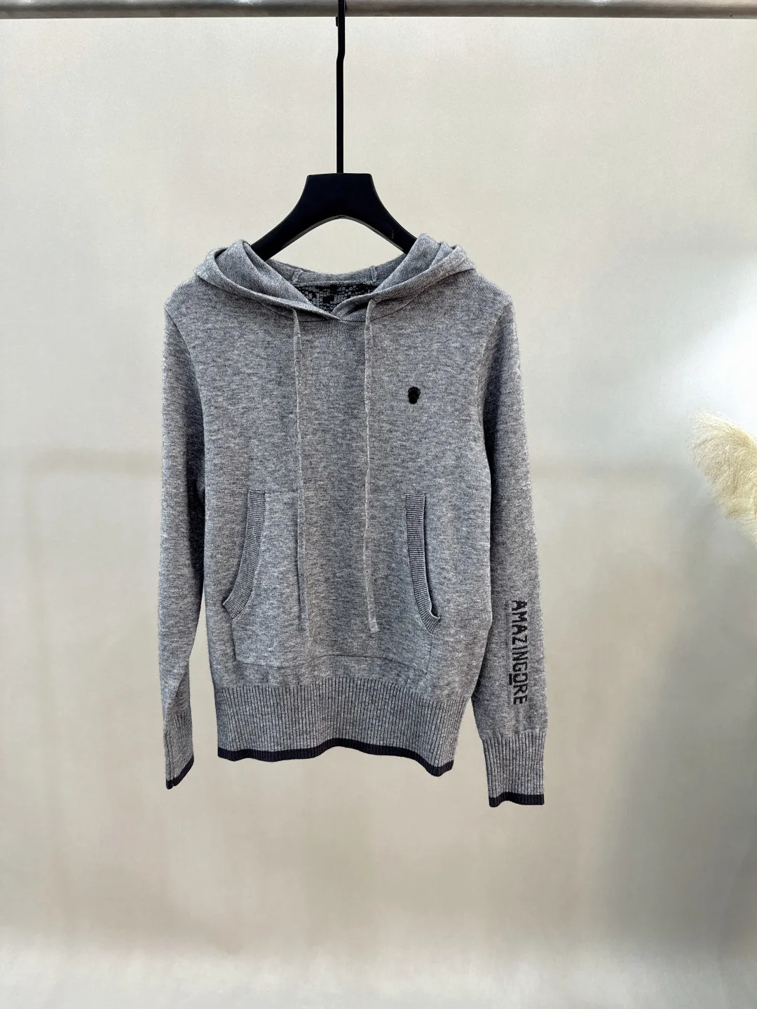 

Women's New Golf Sweater with Hooded Knit Design Flattering and Versatile