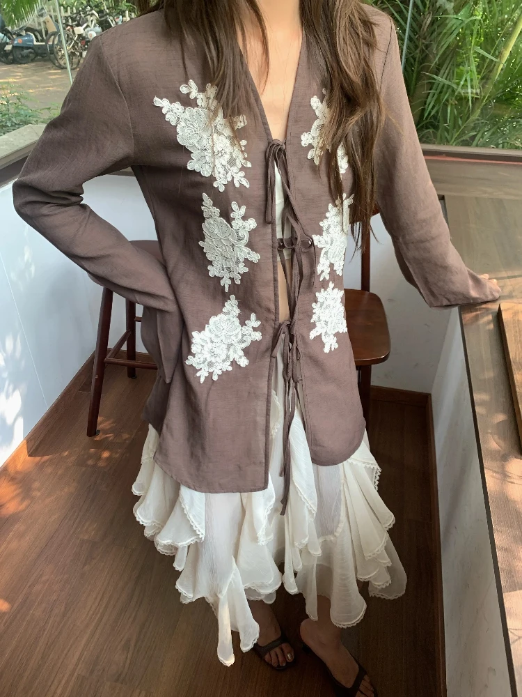 

Женский повседневный кардиган свободного кроя с V-образным вырезом, длинными рукавами, сложной ручной вышивкой кружевом и цветочным узором