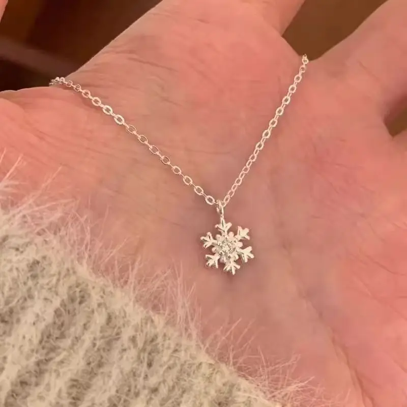 Delicate Temperament 925 Sterling Silver Snowflake Pendant Necklace for Women Collarbone Chain Fashion Jewelry Girlfriend's Gift