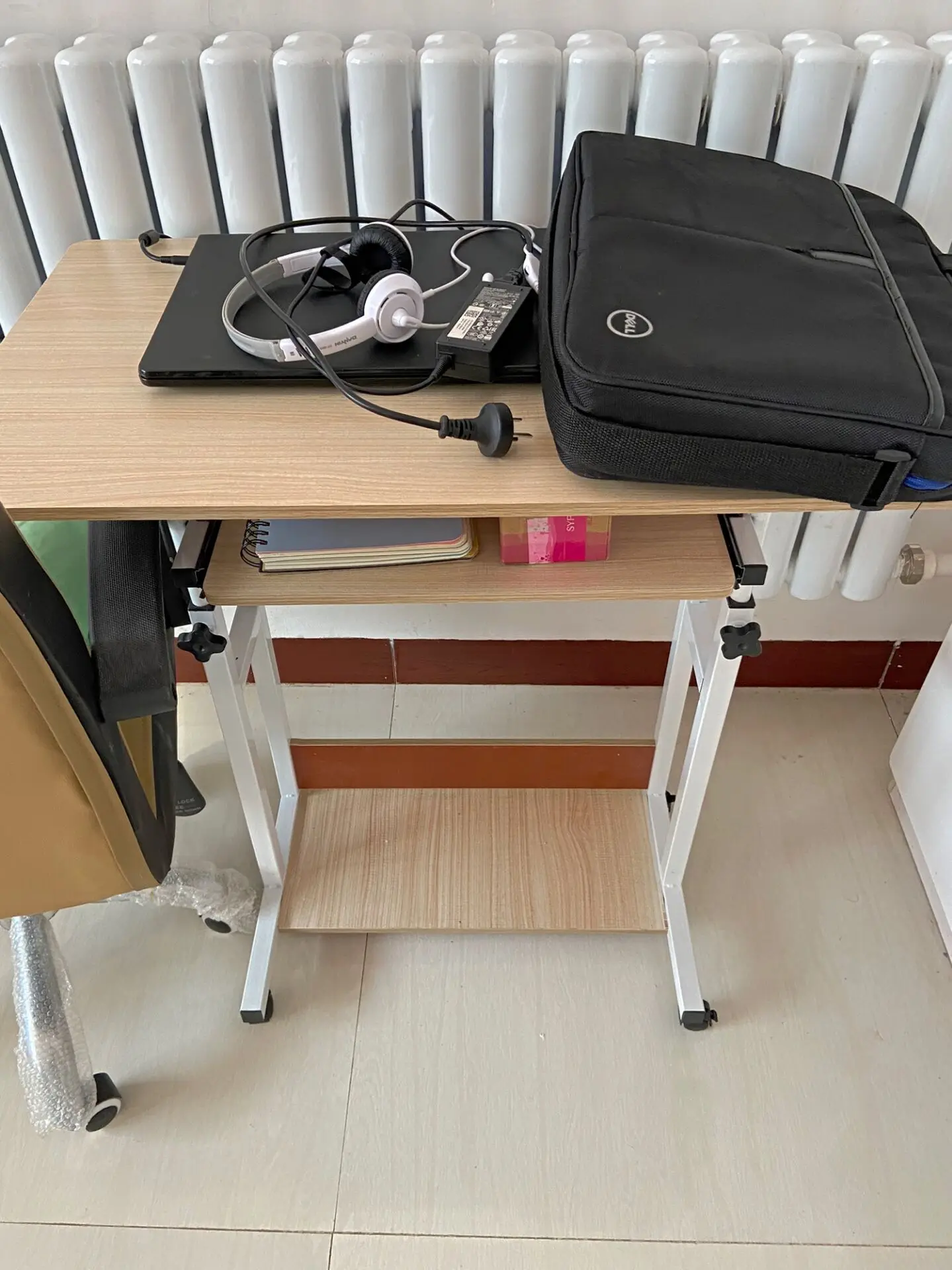 Liftable Bedside Study Computer Desk with Lower Storage Rack with Wheels Removable Table 80*50cm