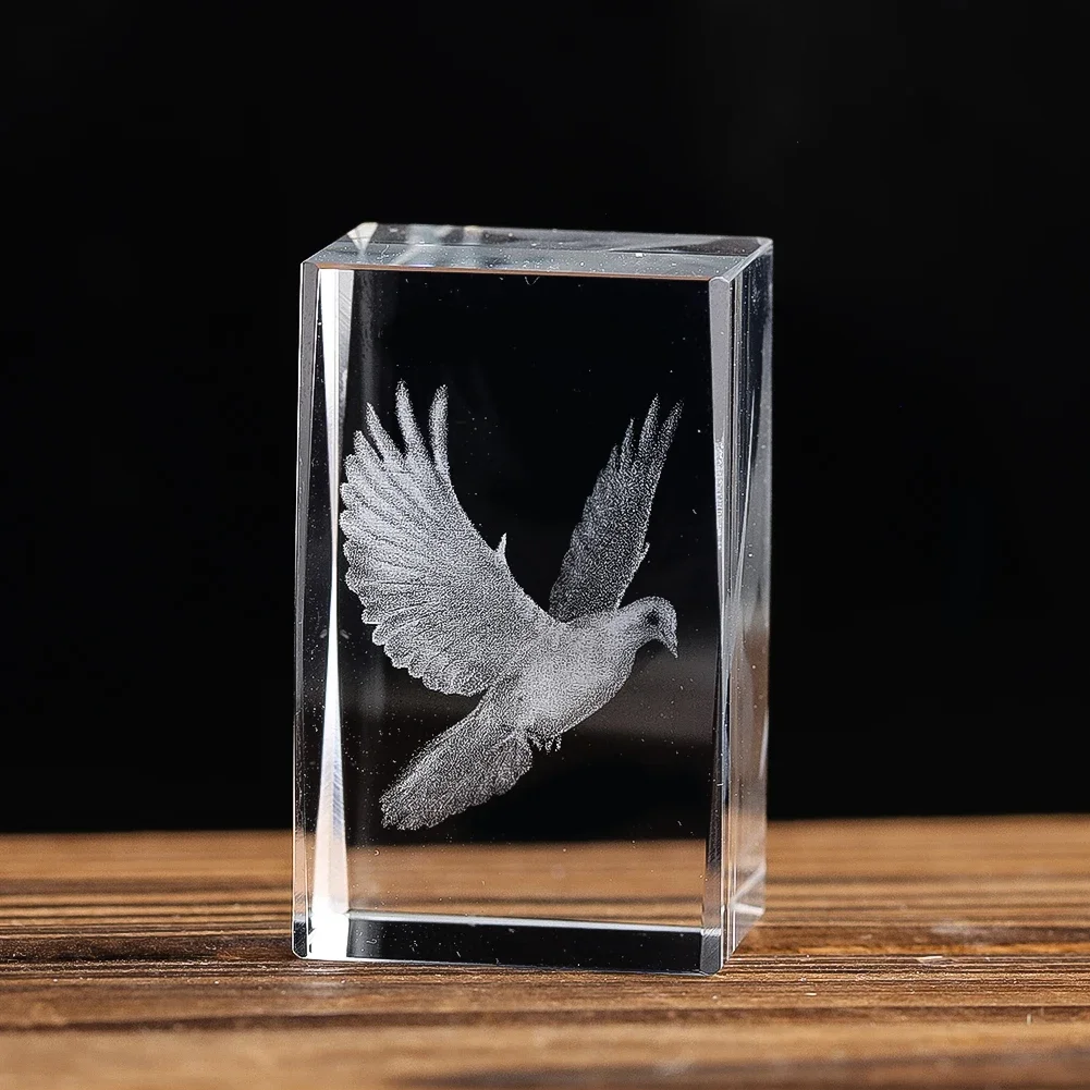 Dove of Peace Mini Crystal Cube Desktop Ornaments Birds Interior Carved Inter-engraving Paperweight  Mascot  Home Accessories