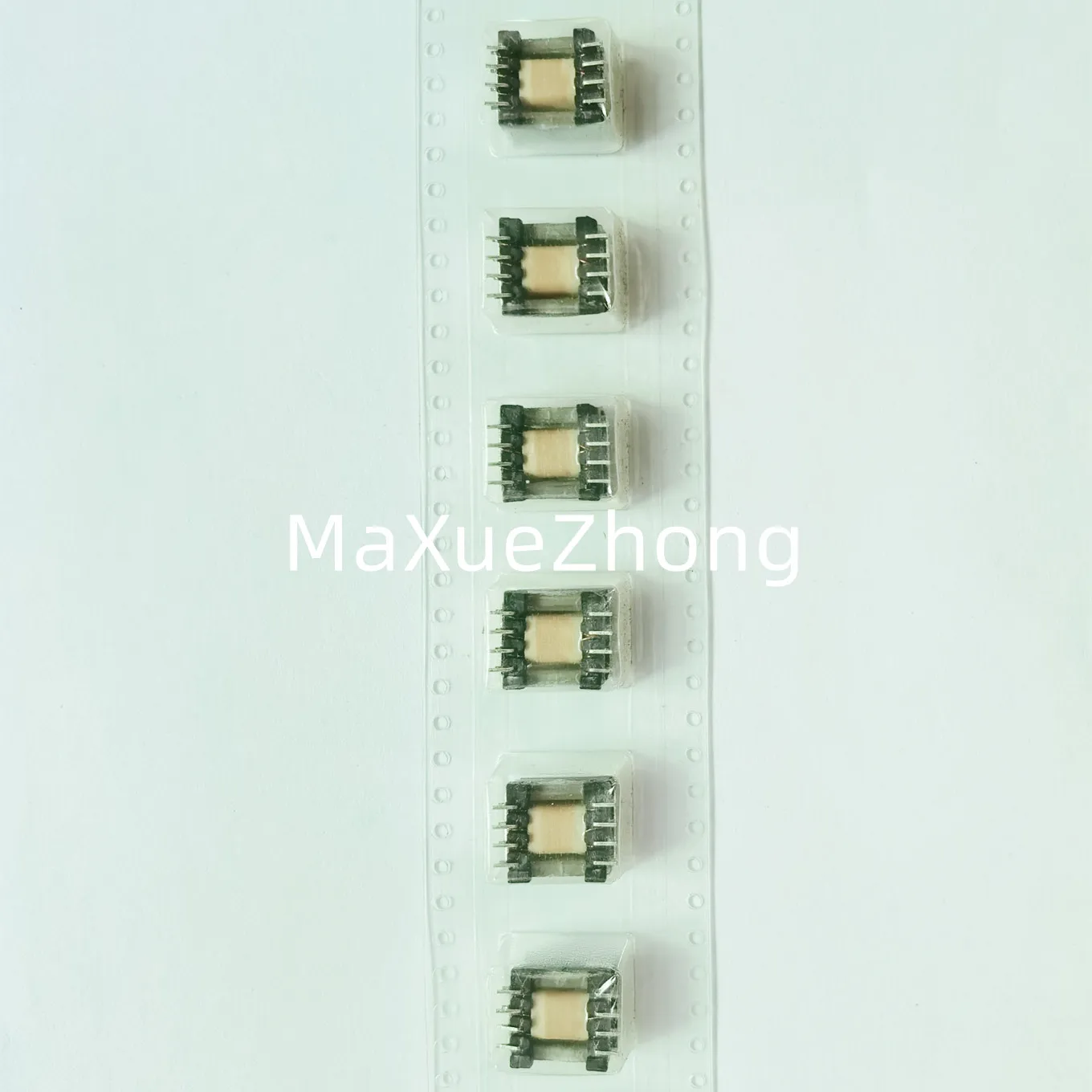 Original new 100% DNT733B SMD EE10 22MH 1CT:2CT with tap 2KV isolated high frequency transformer