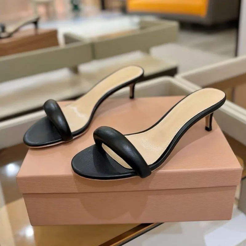 Nuovo 2025 Pantofole in vera pelle con cinturino in tinta unita da donna Open Toe Sandali con tacco alto sottile Scarpe da sera sexy estive