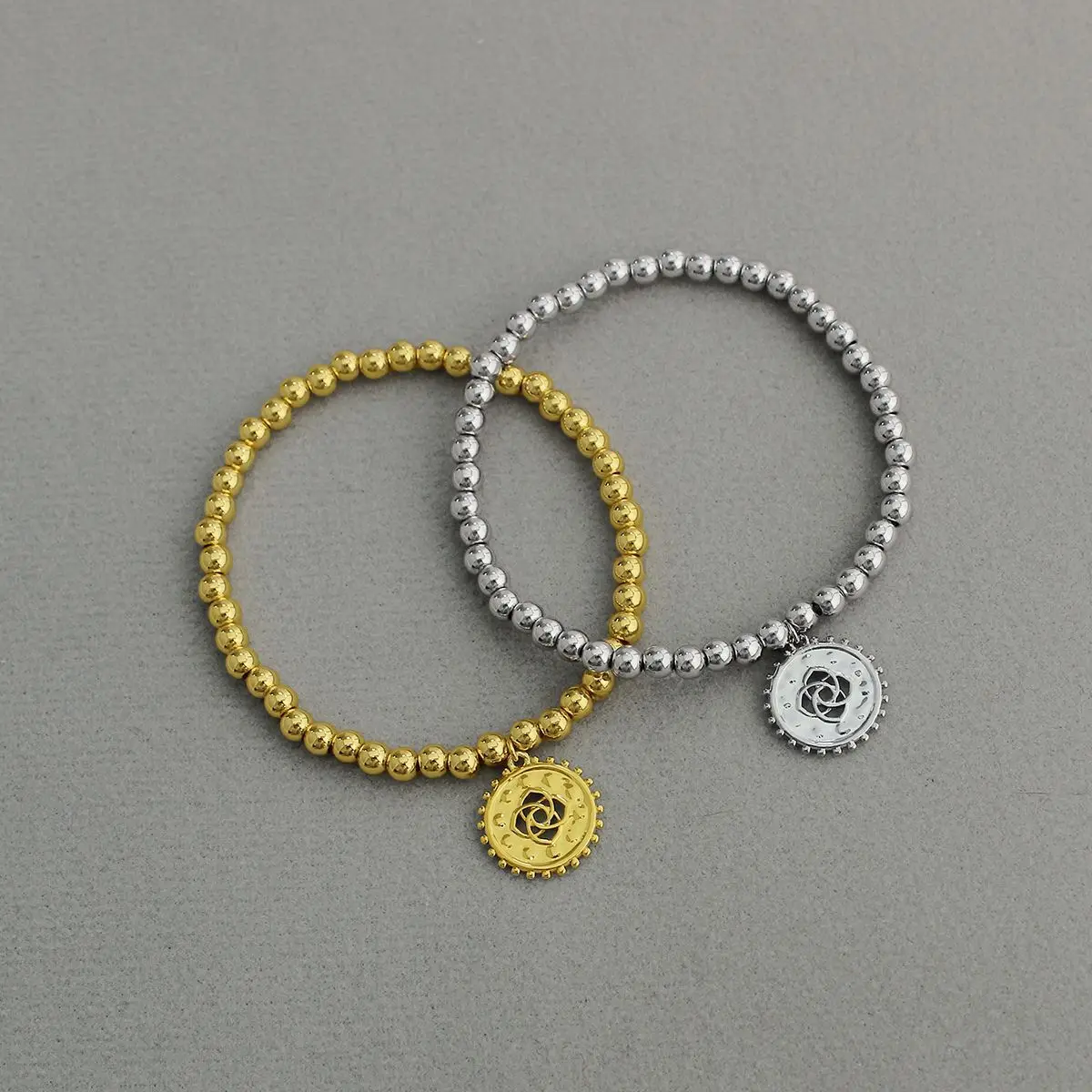 

KS European and American New Simple and Versatile Elegant Gentle Star Shape Pearl Beads Exquisite Unique Three-color Bracelet