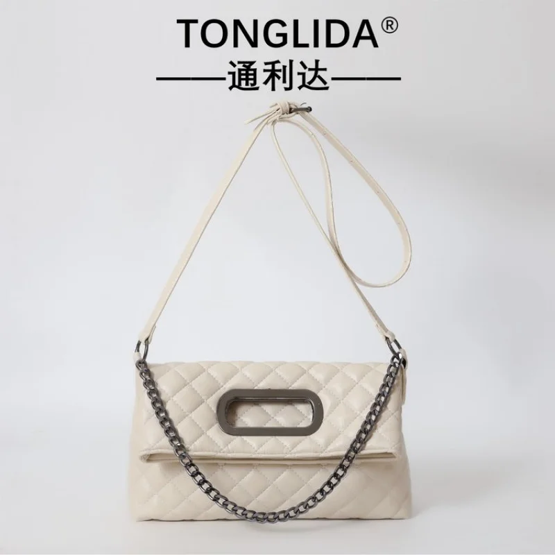 

Women's Handbag Made Of Linen Leather Featuring Elegant Malta Durable Spacious Soft Refined Daily Look