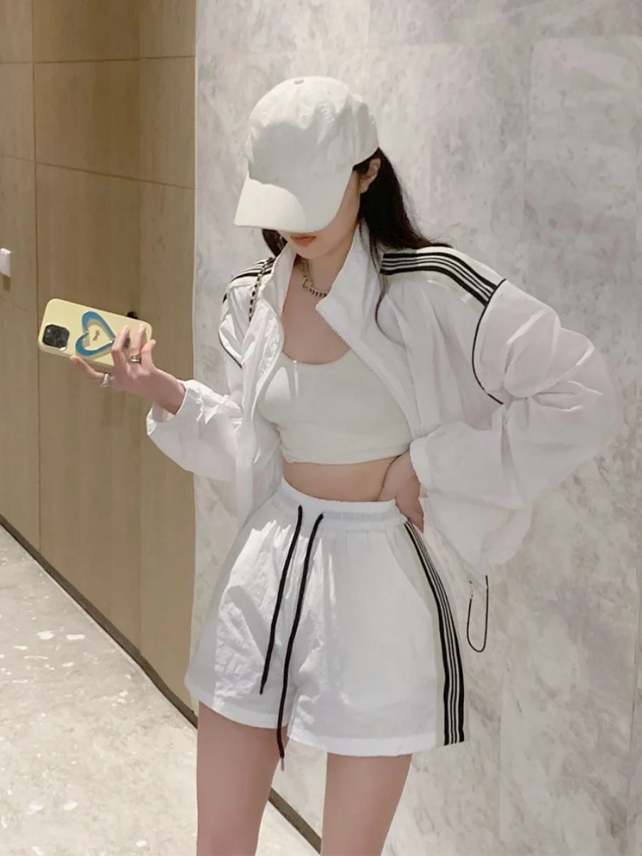 

Комплект повседневной спортивной одежды American Sle, женские летние брюки с защитой от ультрафиолета, костюм из двух предметов, отказоустойчивый и уменьшающий возраст