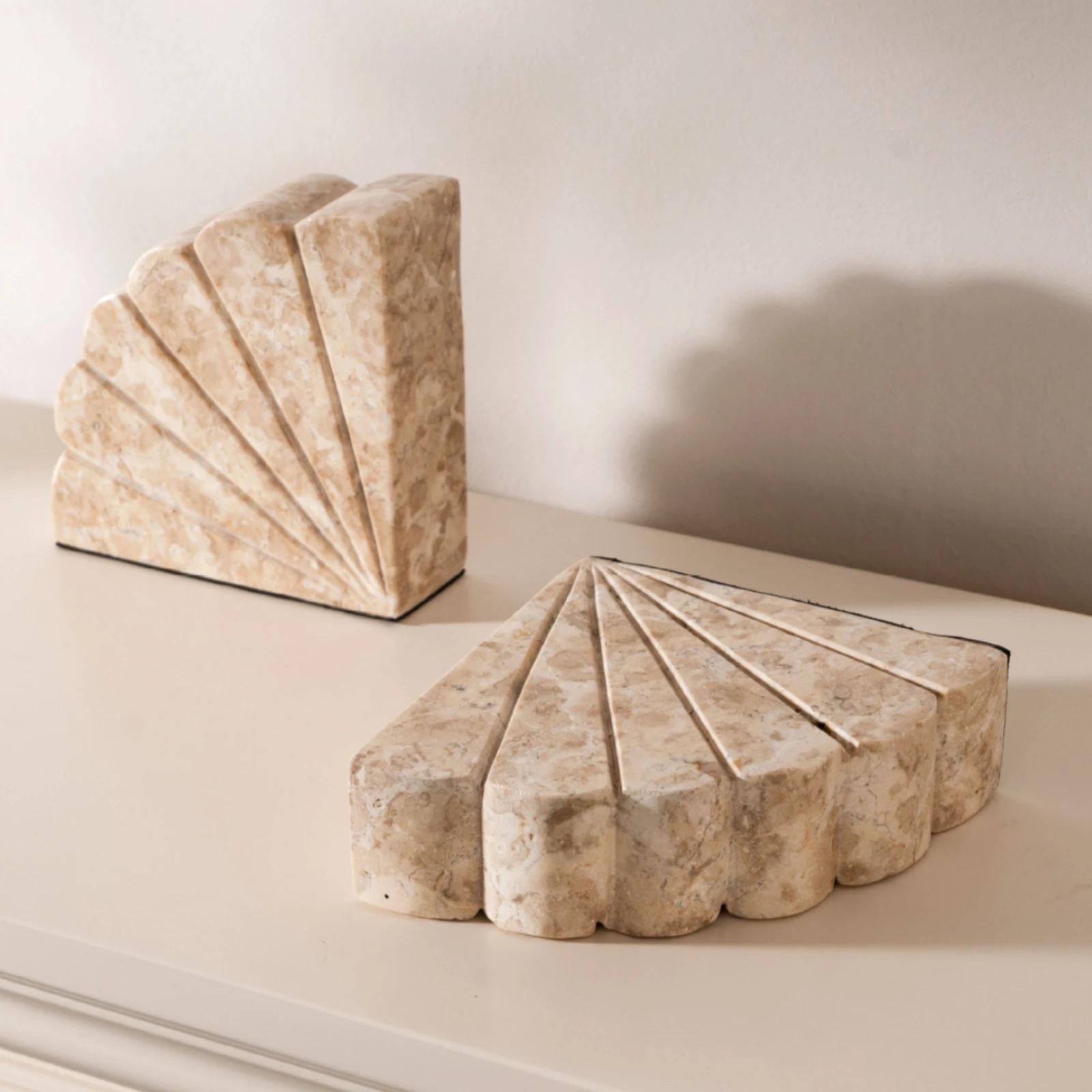 fermalibri-a-forma-di-ventaglio-fermalibri-decorativi-a-conchiglia-supporto-per-scaffali-elemento-decorativo-unico-con-finitura-lucida-per-libreria