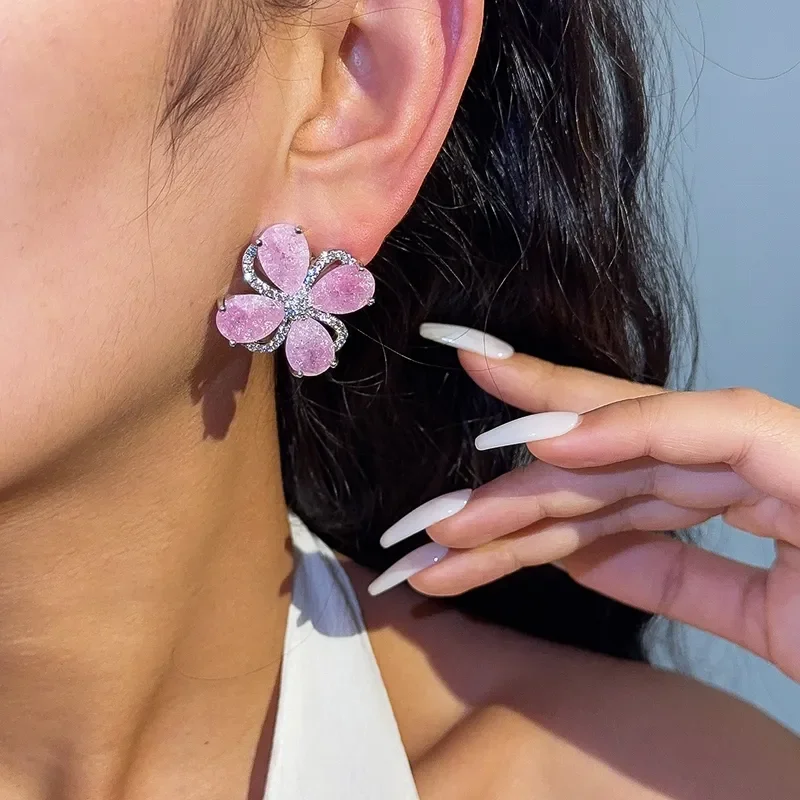 Princess on the Run Pink Gems, Four-petal Flower Drops Full of Diamond Earrings Light Luxury Premium Stud Earrings Banquet