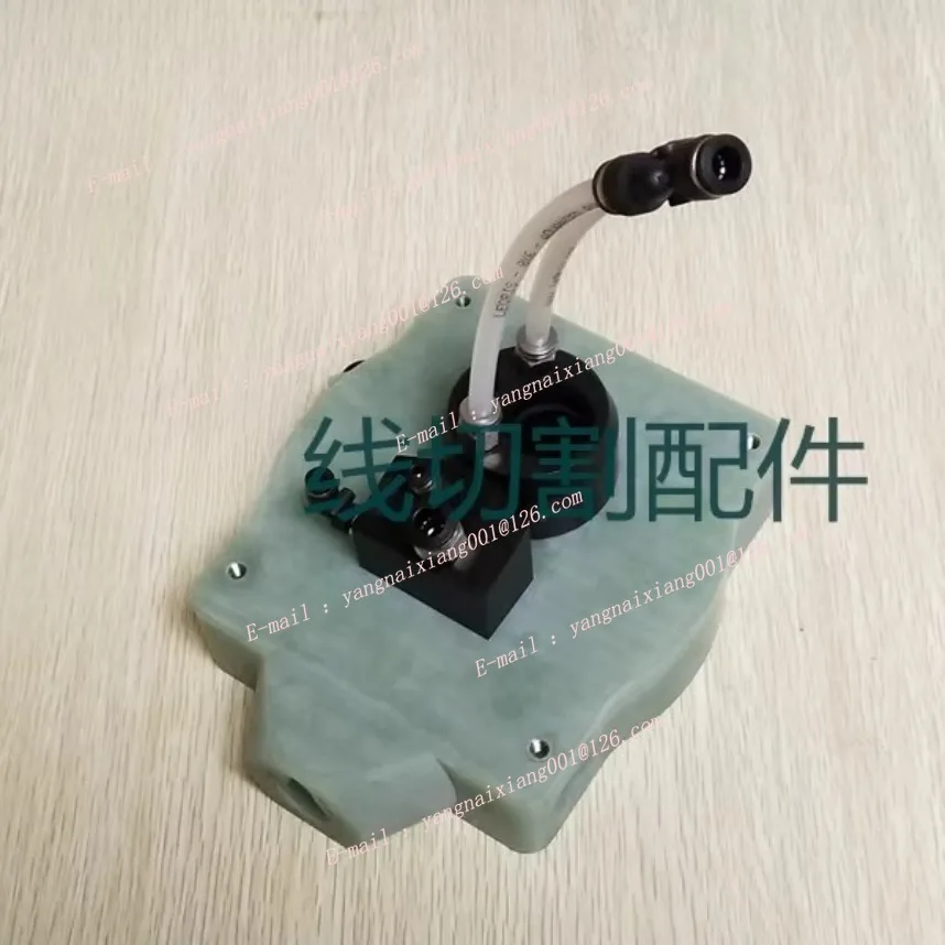 135019257 Wire Guide Holder Housing for Robofil Series Wedm Machines. Charmille Edm Parts 135.019.257, 135-019-257 Wire Holder