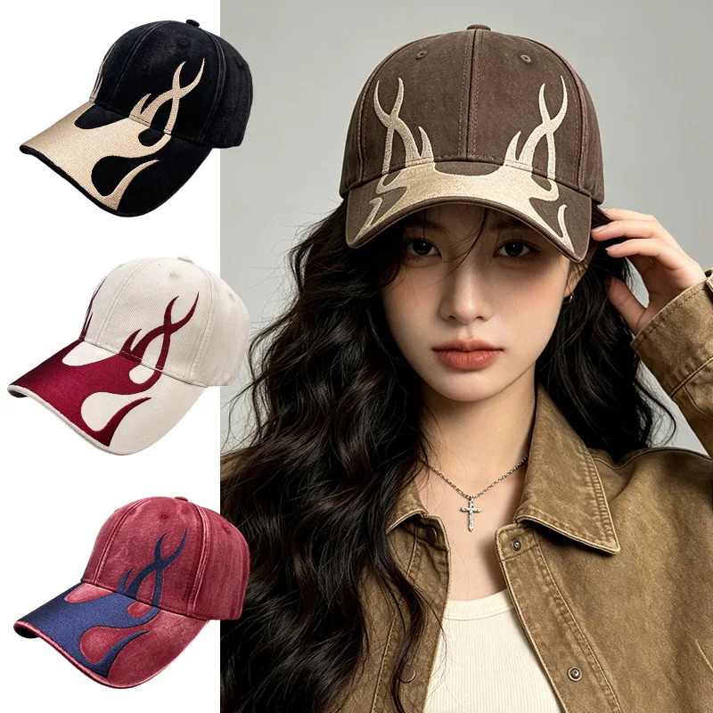 Unisex Personalize Flame Embroidery Baseball Cap Sunshade Hip-Hop Peaked Hats Versatile Retro Fashion Streetwear Baseball Caps