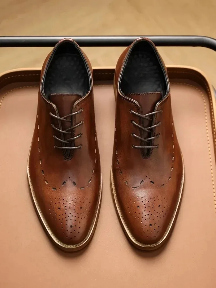 Gentleman Handmade Shoes Men's Dress British Genuine Leather Pointed Toe Business Casual Leather Shoes Male Vintage Oxfords