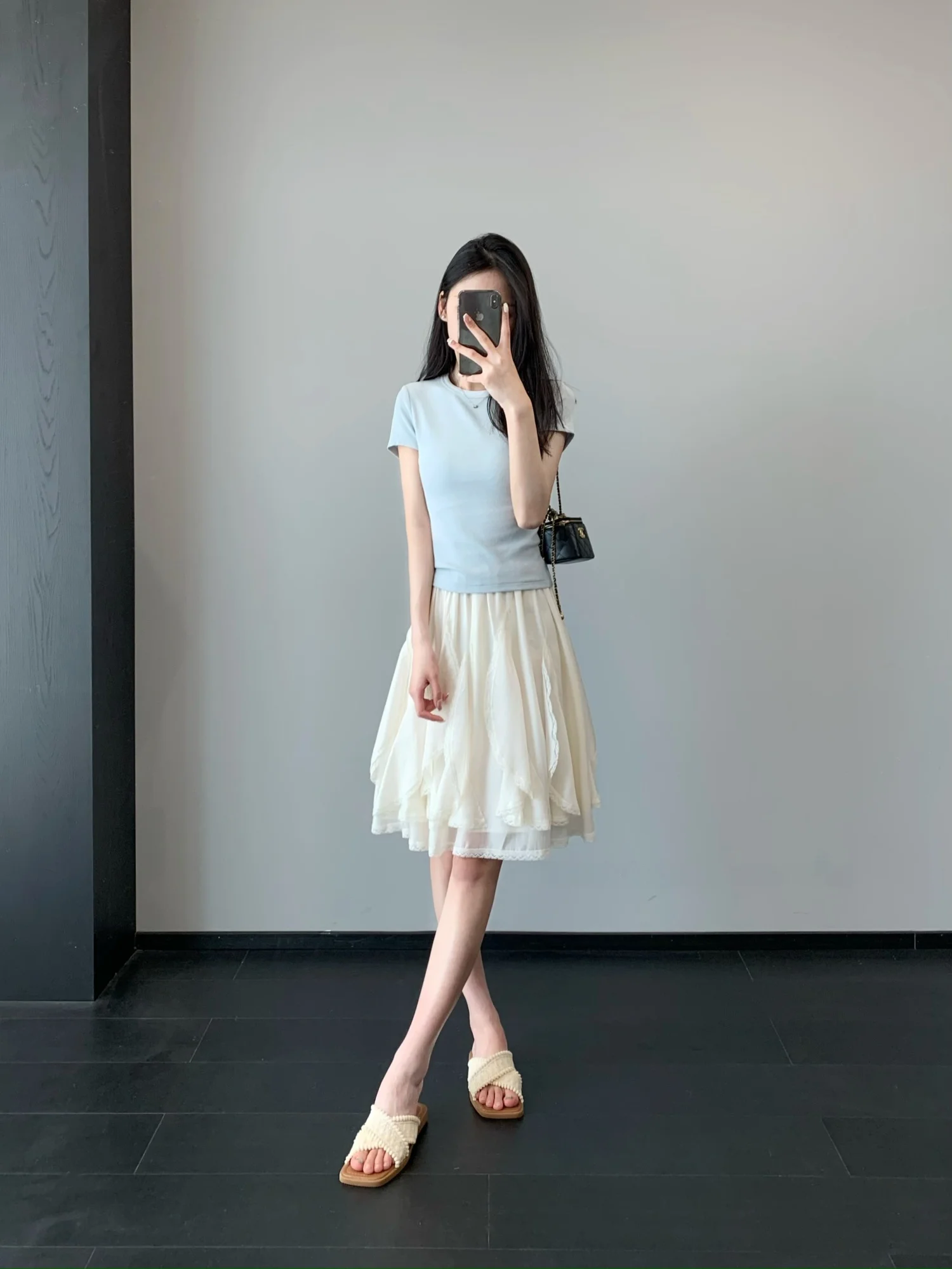 

Ultra Beautiful Five-Sixth Lace Skirt Acetate Lyocell Lightweight Smooth Heavyweight Lace Half-length Skirt Spring 2026