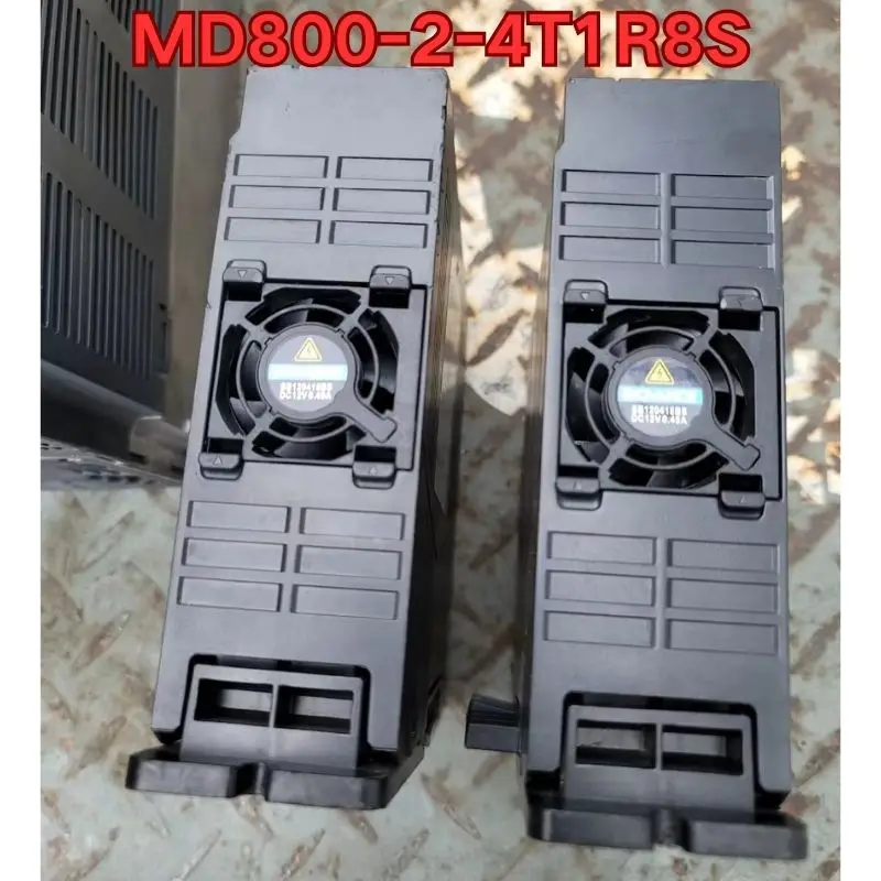 

Бывший в употреблении тест функции инвертора MD800-2-4T1R8S обычно. Новейшее предложение в листобе 2025 года.