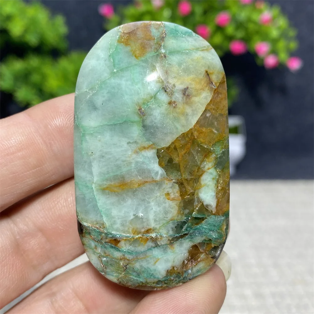 Natural Crystal Green Moonstone Hand Play Original Grinding Meditation Spiritual Healing Mineral Gem Home Decoration