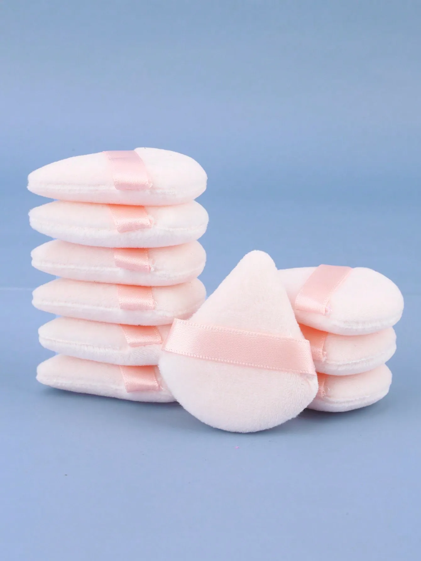 10 mini triangular makeup sponges—soft blending sponges ideal for contouring and suitable for all skin types