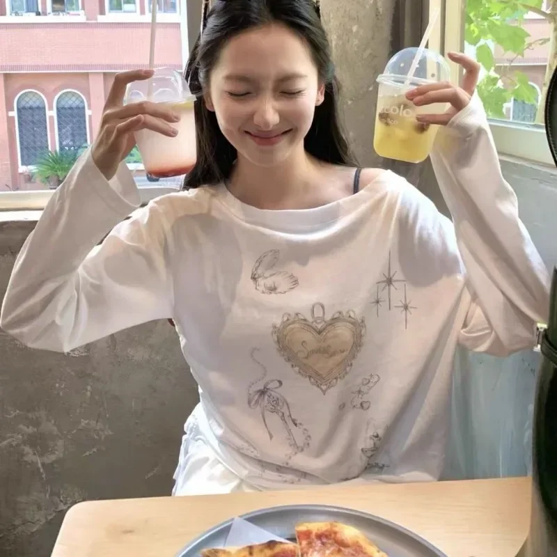 

Slash Neck Heart Print Tshirts Chic Long Sleeve White Oversive Tops Tees Y2k Off Shoulder Women American Vintage Bandage