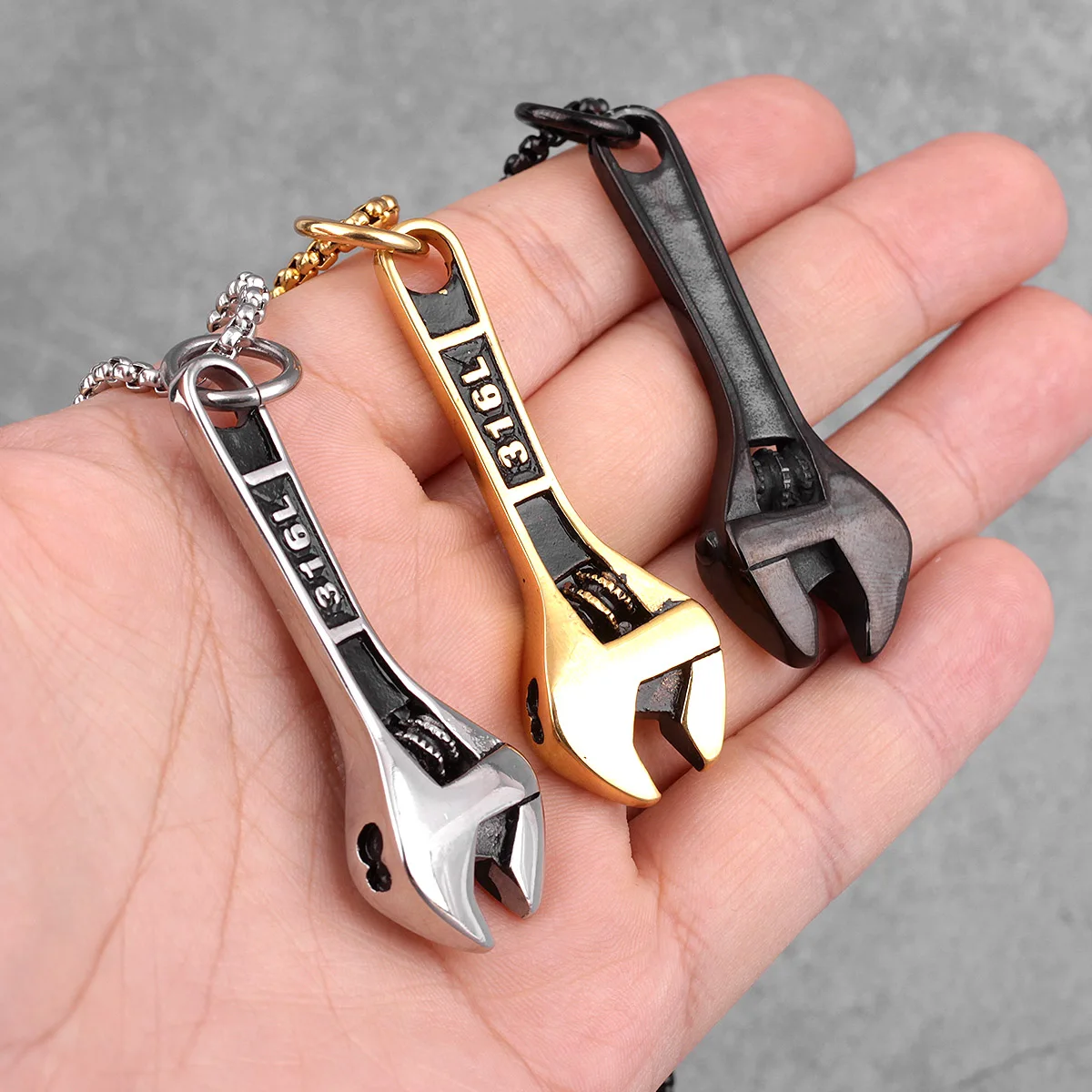 Worker Wrench Men Necklaces Pendants Chain Punk Cool Trendy for Boyfriend Male Stainless Steel Jewelry Creativity Gift Wholesale