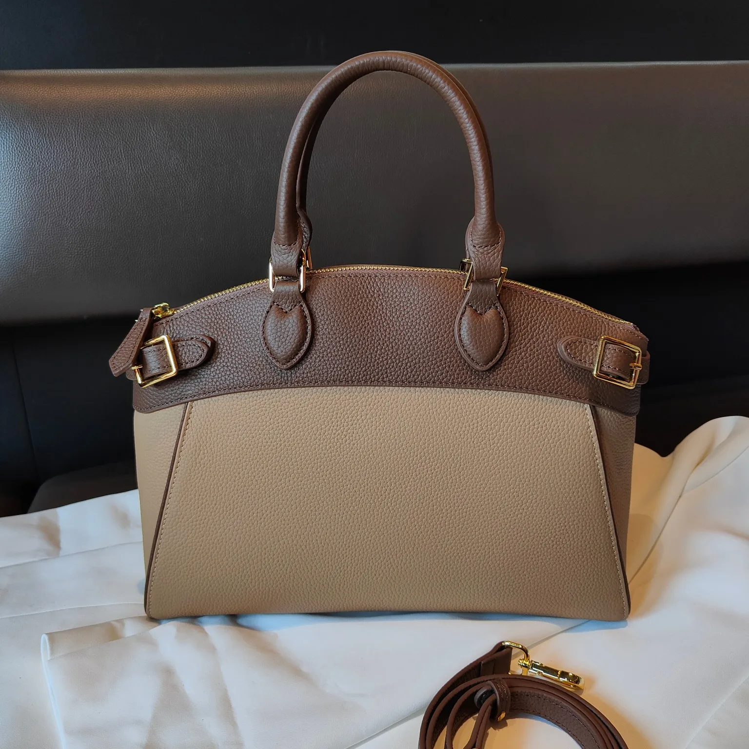 Women's Shoulder Bags Handbags Leather Bags Zipper Closure Large Capacity Underarm Shoulder Bags Fashion Stylev