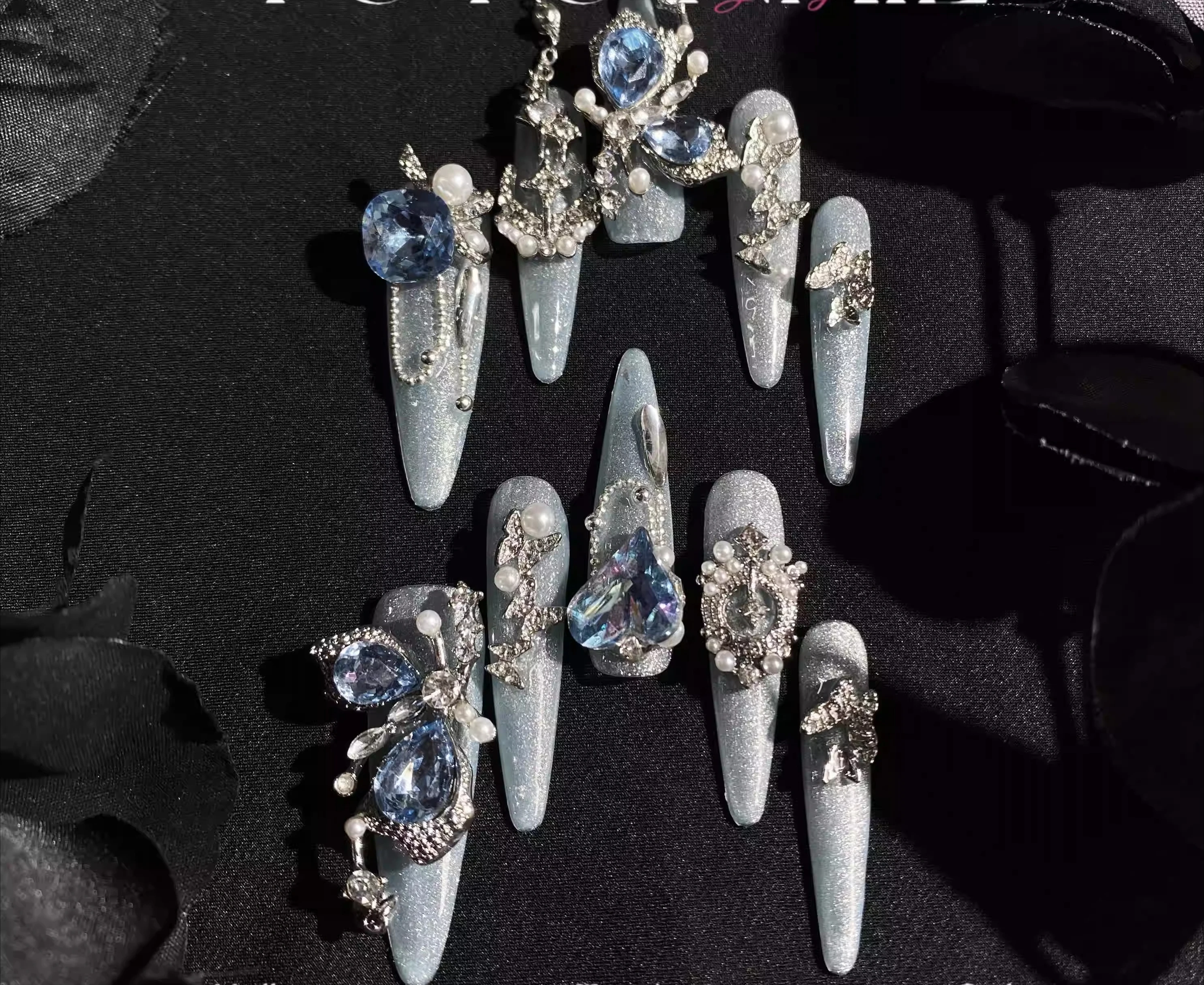 

Hand-worn Nail Removable Nail Art Super Long T-pointed Blue Cat Eye Chain B Tour Nail Art Custom Products