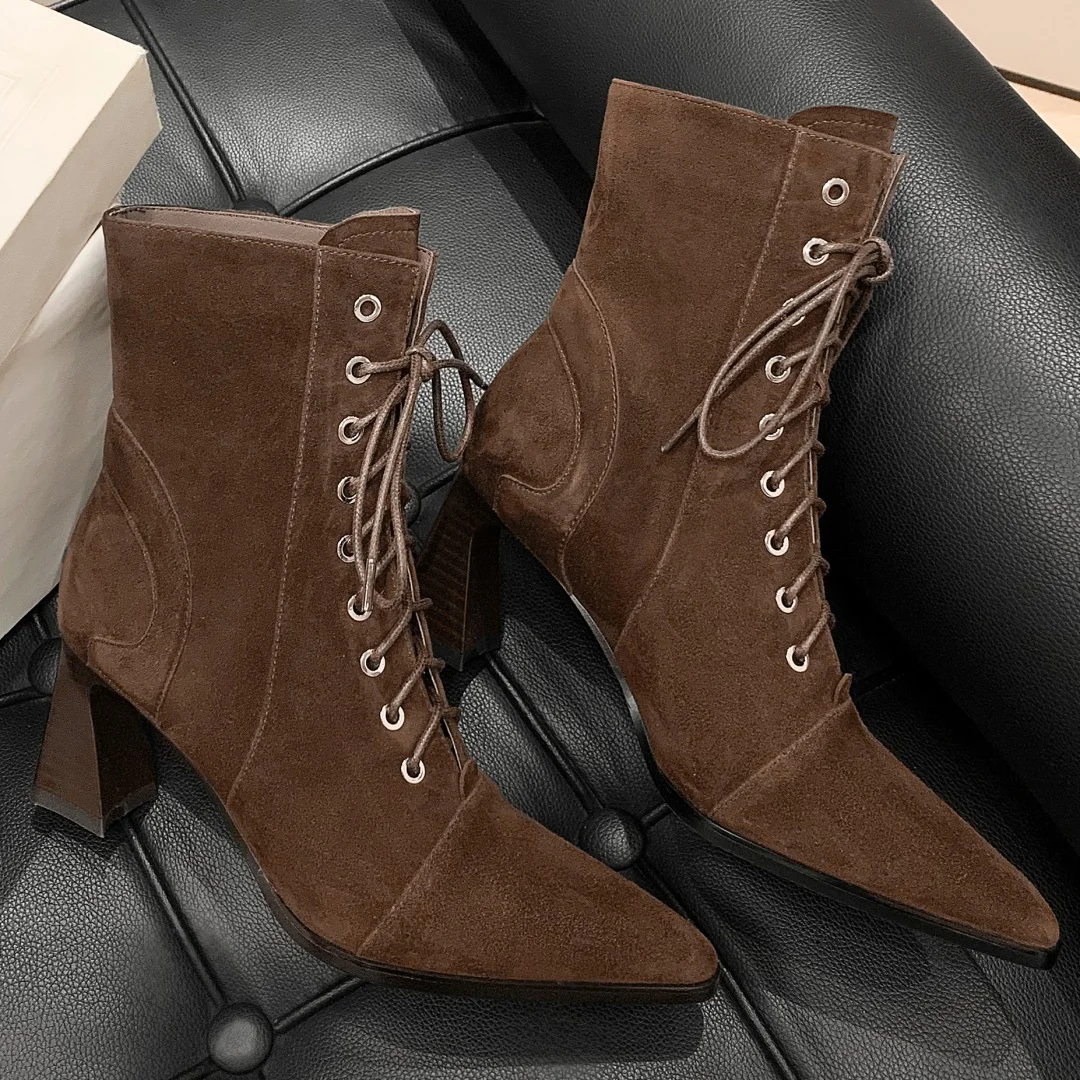 

Женские осенние ботильоны из натуральной замши с острым носком на шнуровке, элегантные женские повседневные тонкие модельные туфли на толстом каблуке 7 см