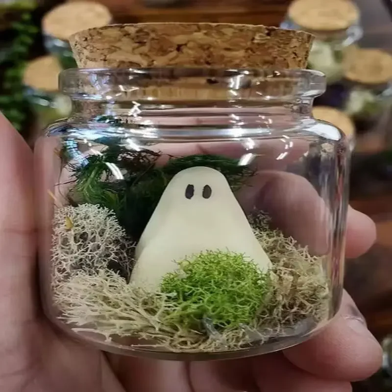 Pet Ghost In Bottle Glow-In-The-Dark Ghost In A Bottle Ghost Statue With Moss In Glass Glowing Ghost In A Jar Halloween Figurine