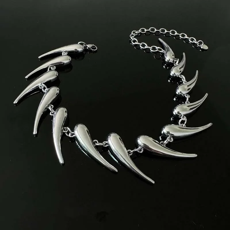 Punk Hip Hop Silver Color Rivet Chain Choker Necklace for Men Women Exaggerated Metal Water Drop Thorn Short Necklaces Jewelry