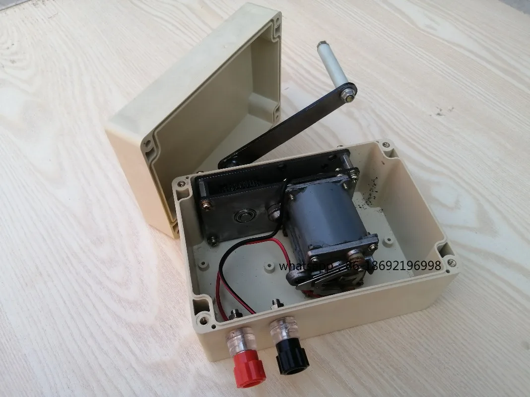 Old Magnet Telephone Hand Generator Speed Gearbox Permanent Magnet Brushless AC Voltage 100 To 360 Volts