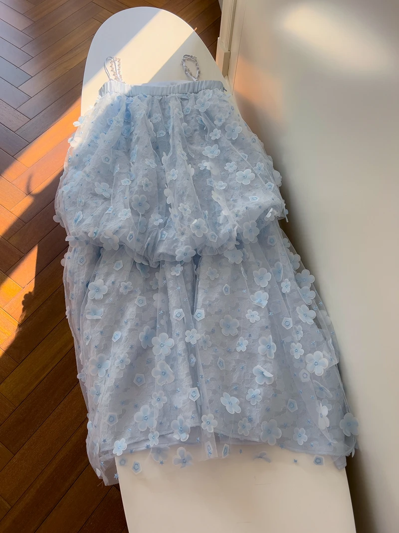 Ele أبيض أزرق الأزهار التطريز الحلو عالية الخصر البوليستر ألف خط الدكتور للخطوبة وثوب الزفاف بال سستة