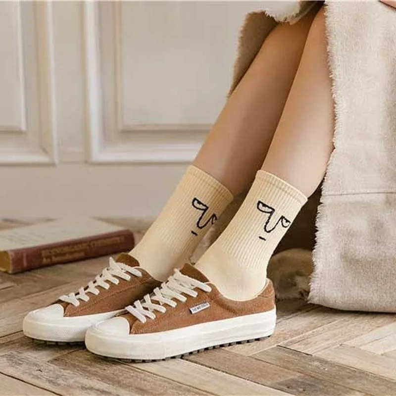 Korea Funky Harajuku Trend Women Colorful Funny Expression Socks Girl Kawaii Socks Unisex Surprise Mid Women Socks