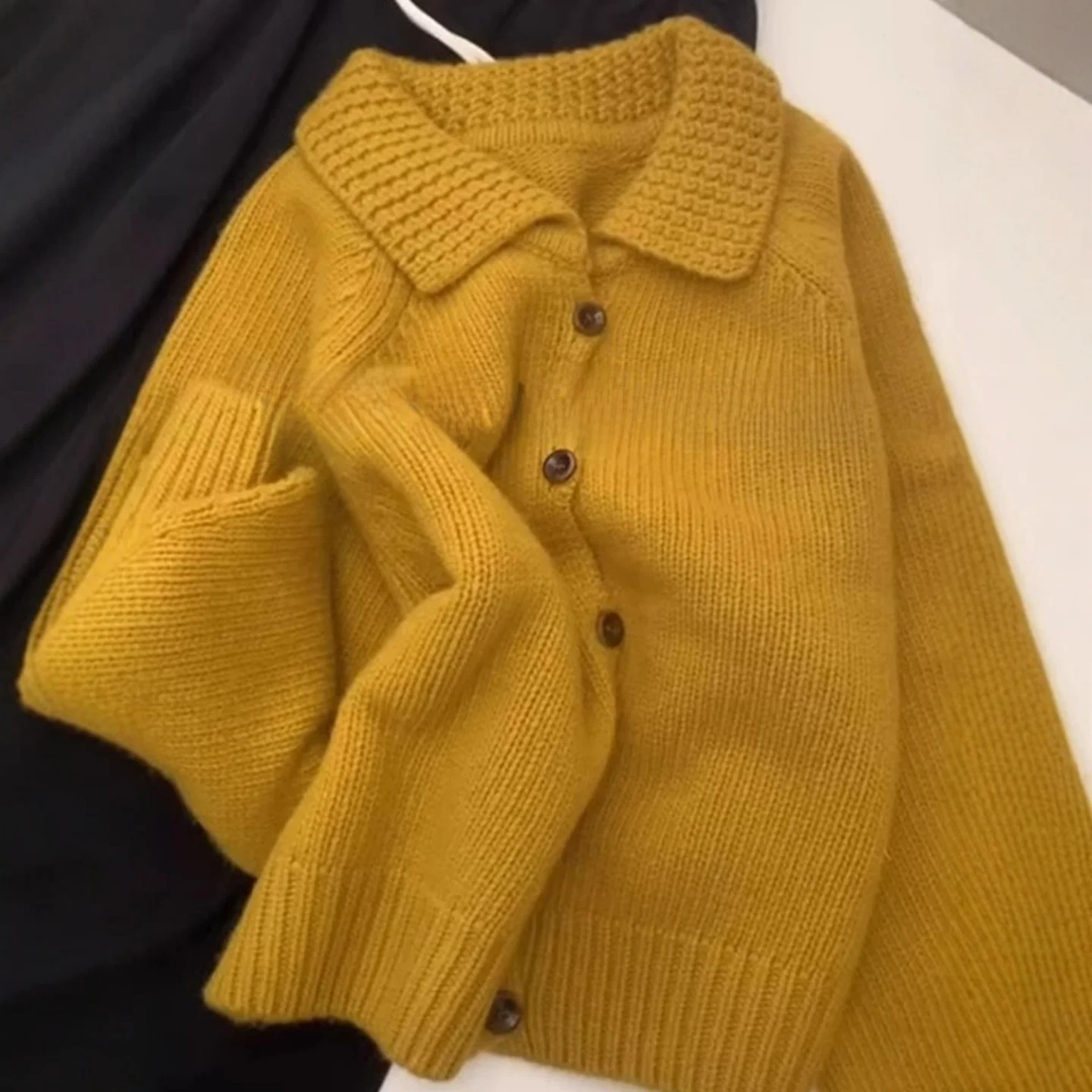 

Вязаный открытый кардиган с желтым воротником японской Аосфера, женский осенне-зимний свитер Thiened, джет, свободный Versa...