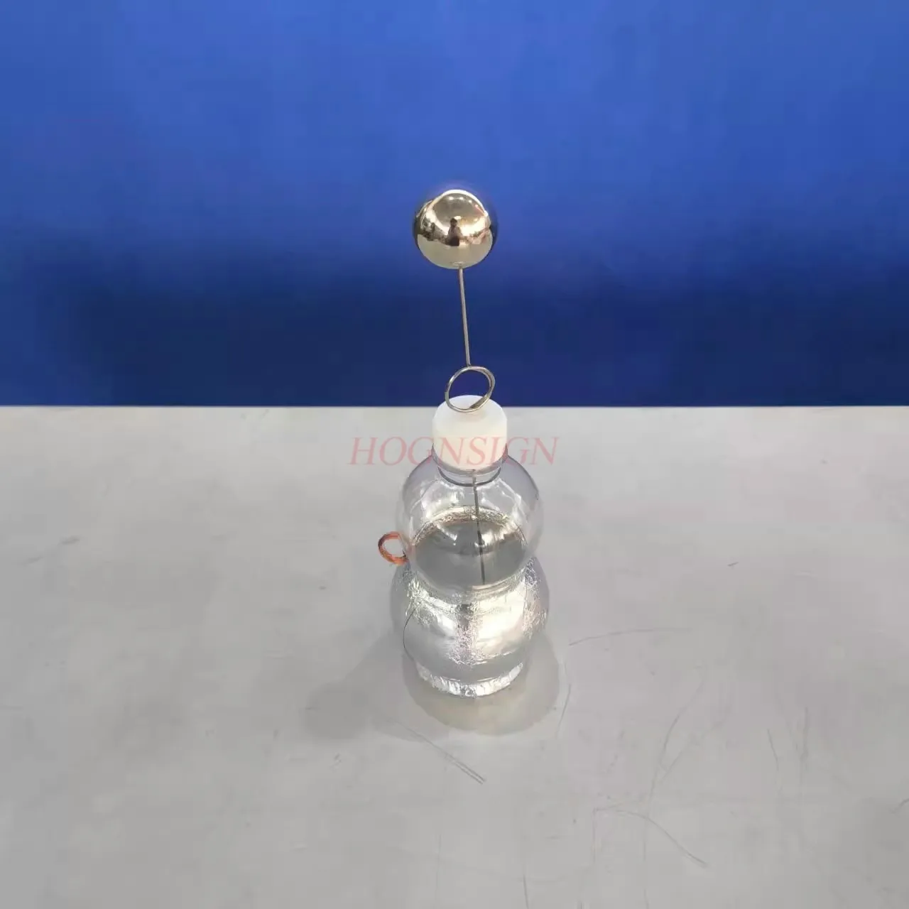 

Electrostatic flying flower bottle, electrostatic motor bottle