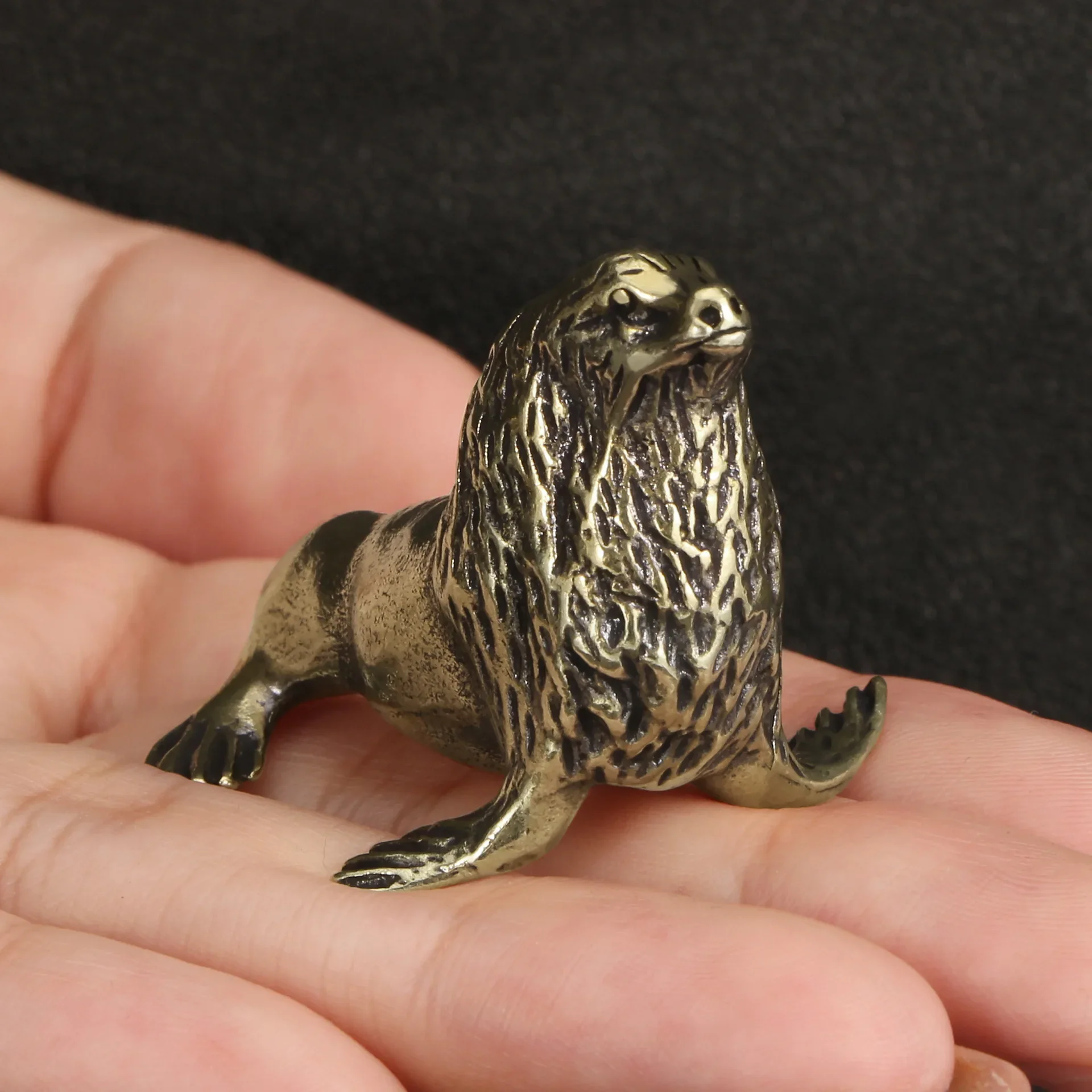 

Brass Sea Lion Metal Figurine Animal Ornaments Desk Decoration Lifelike Solid Copper Carving Crafts Christmas Gift