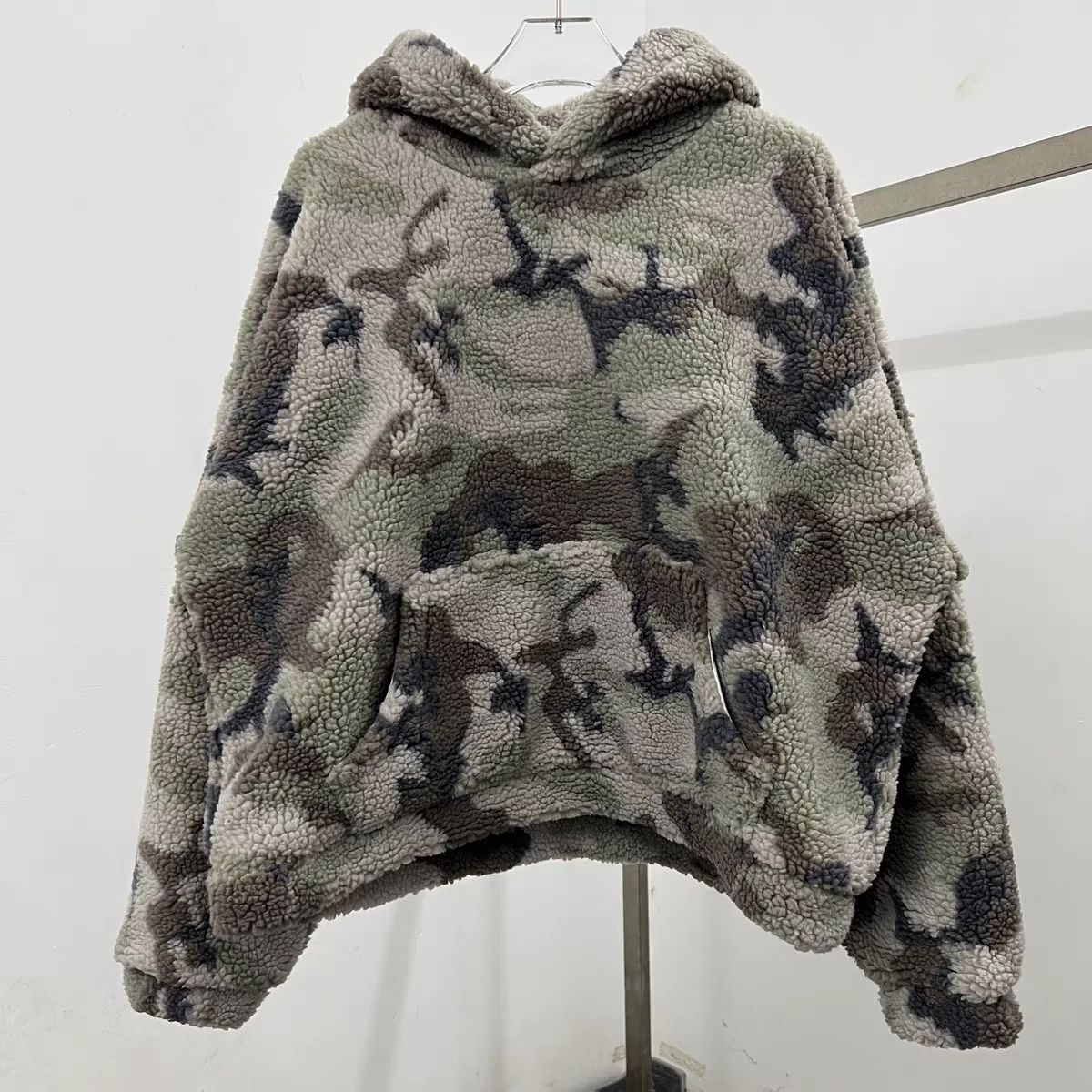 

Retro Camouflage Hooded Wool Coat Jacket Men Women High Quality Coats