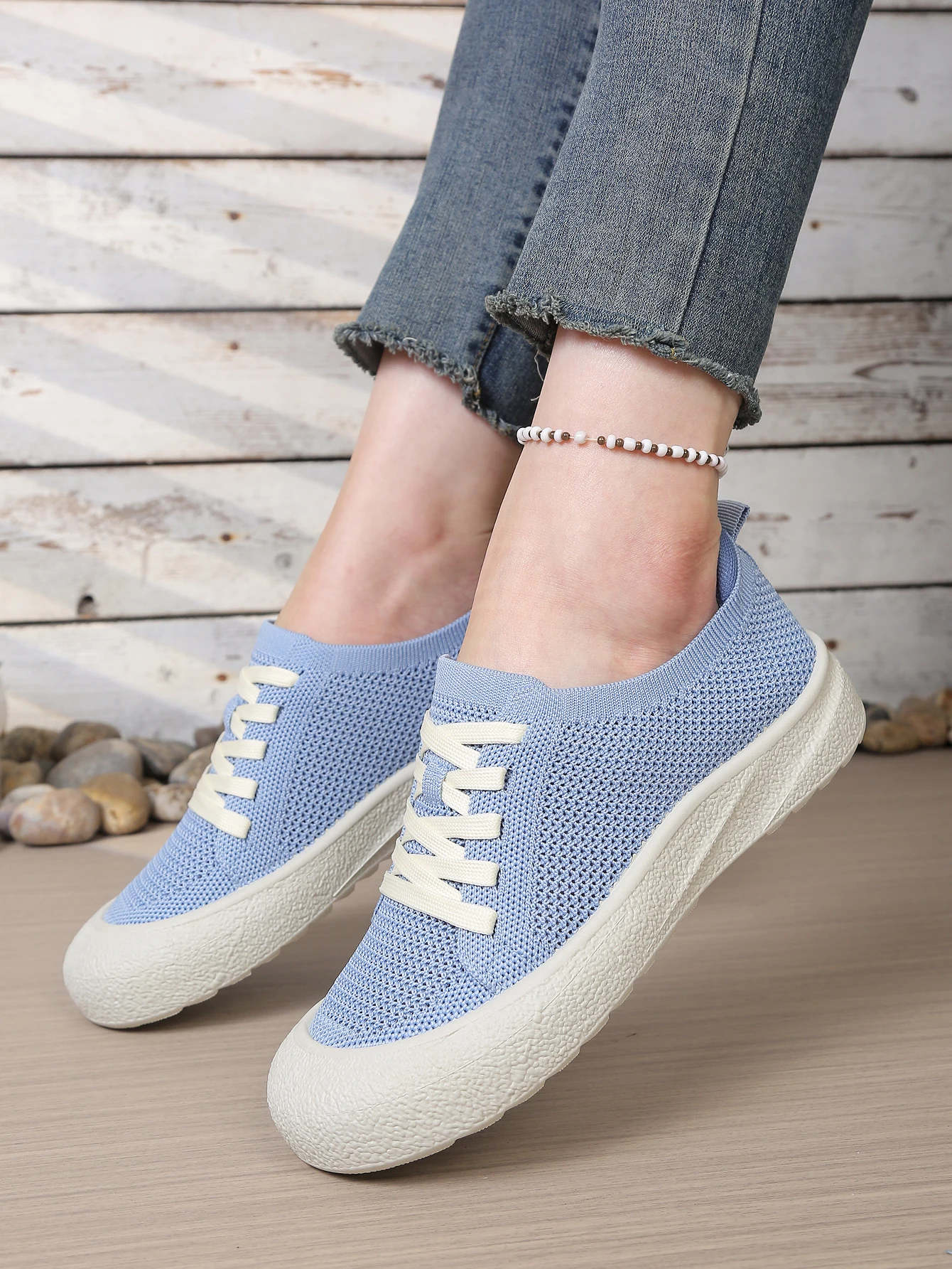Leichte Mesh-Strick-Freizeitschuhe für Damen, atmungsaktive Slip-On-Sneaker mit weicher Sohle, bequemes Alltagsschuhwerk. – Detail 4