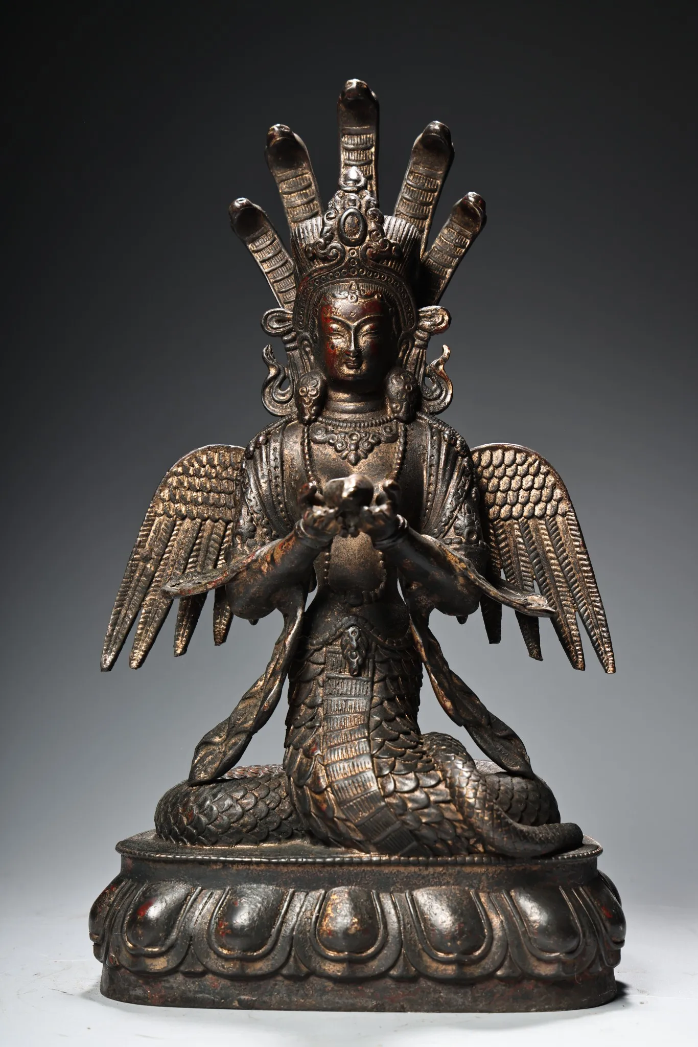 

10-дюймовая коллекция тибетского храма, старая бронза, позолоченная киноварь, высокое рельефное Нагараджана, сидящий Будда, змея, лотос, терраса, зал поклонения