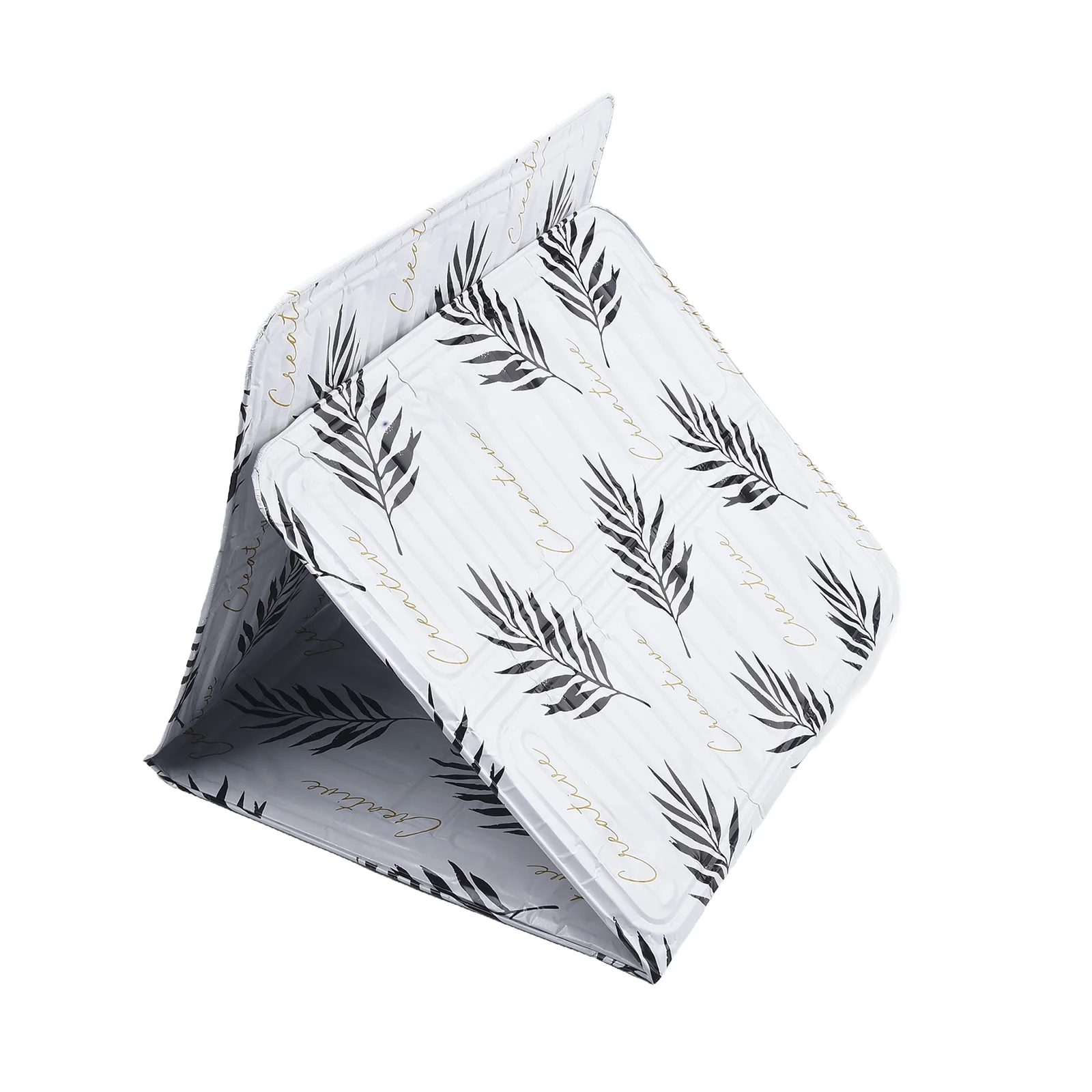 Adjustable Aluminum Foil Oil Baffle with Foldable Hinged Panels to Kitchen Stove Surroundings from Hot Oil Sprays