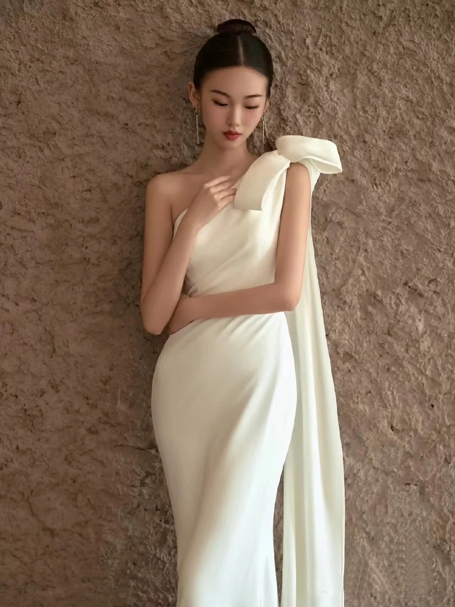 2023 Luxury White Satin One Shoulder Wedding Trailing Dresses for Bride Elegant Long Prom Evening Guest Party Women Summer Dress