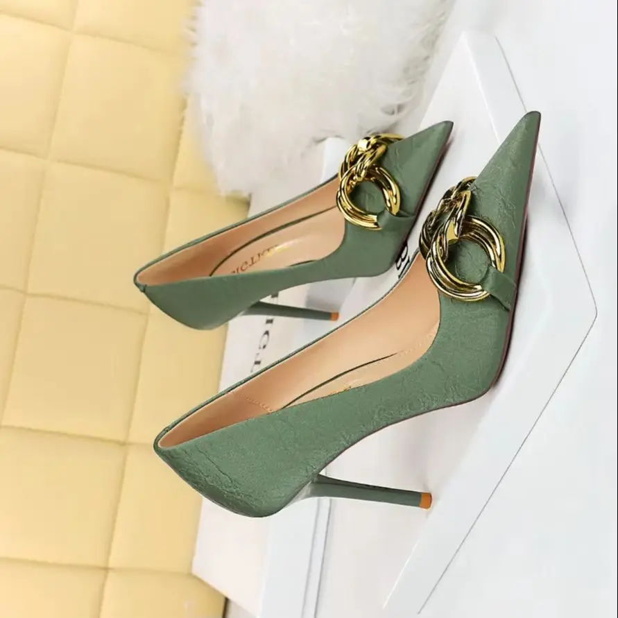

Новые женские туфли-лодочки, роскошные дизайнерские туфли с металлической пряжкой и острым носком на шпильке, туфли на высоком каблуке, женская обувь для вечеринок