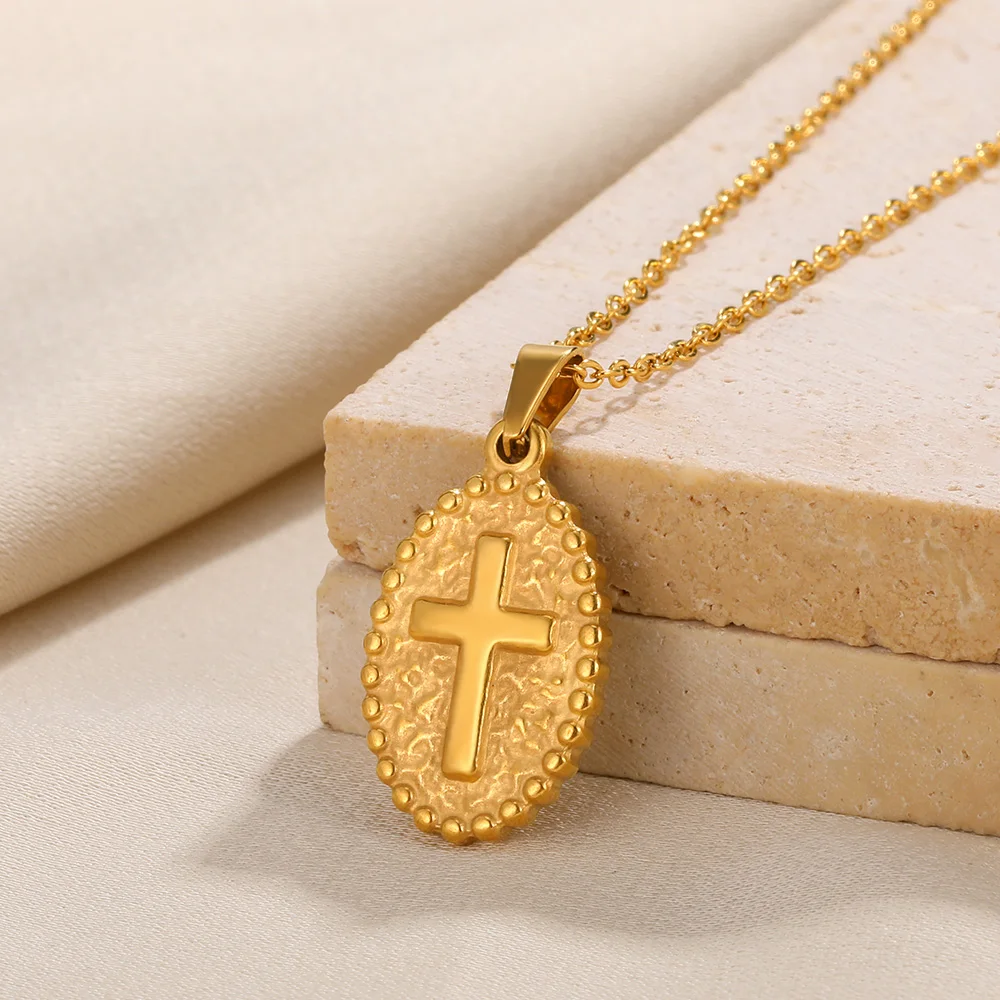 VIntage Christian Jesus Cross Necklaces Pendant For Women Stainless Steel Round Shape Coin Necklaces Choker Prayer Baptism Gifts