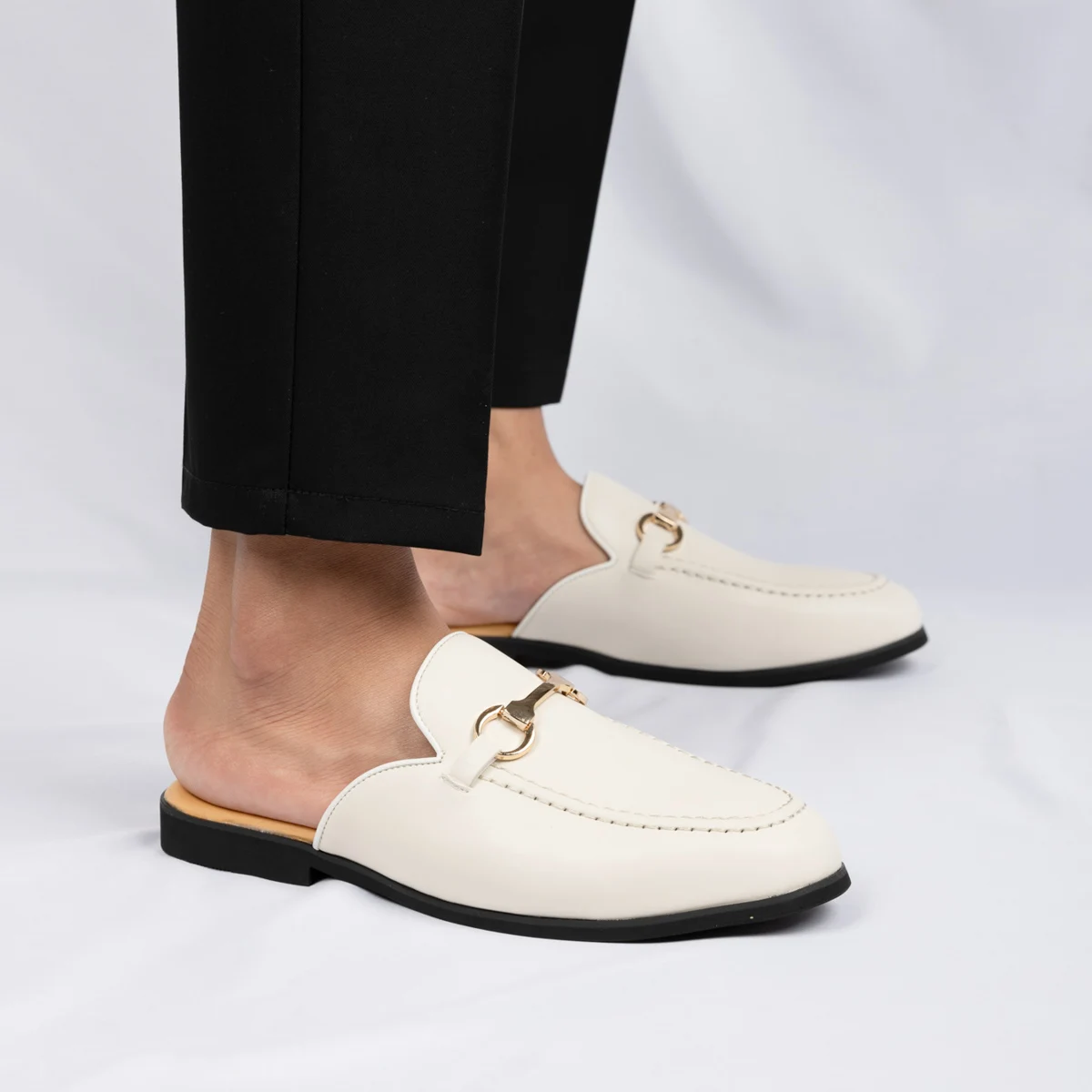 White Mules Men Backless Loafers Outdoor Closed Toe Leather Half Slippers Slides Sandals Slip-on Flat Sneakers Plus Size 38-46