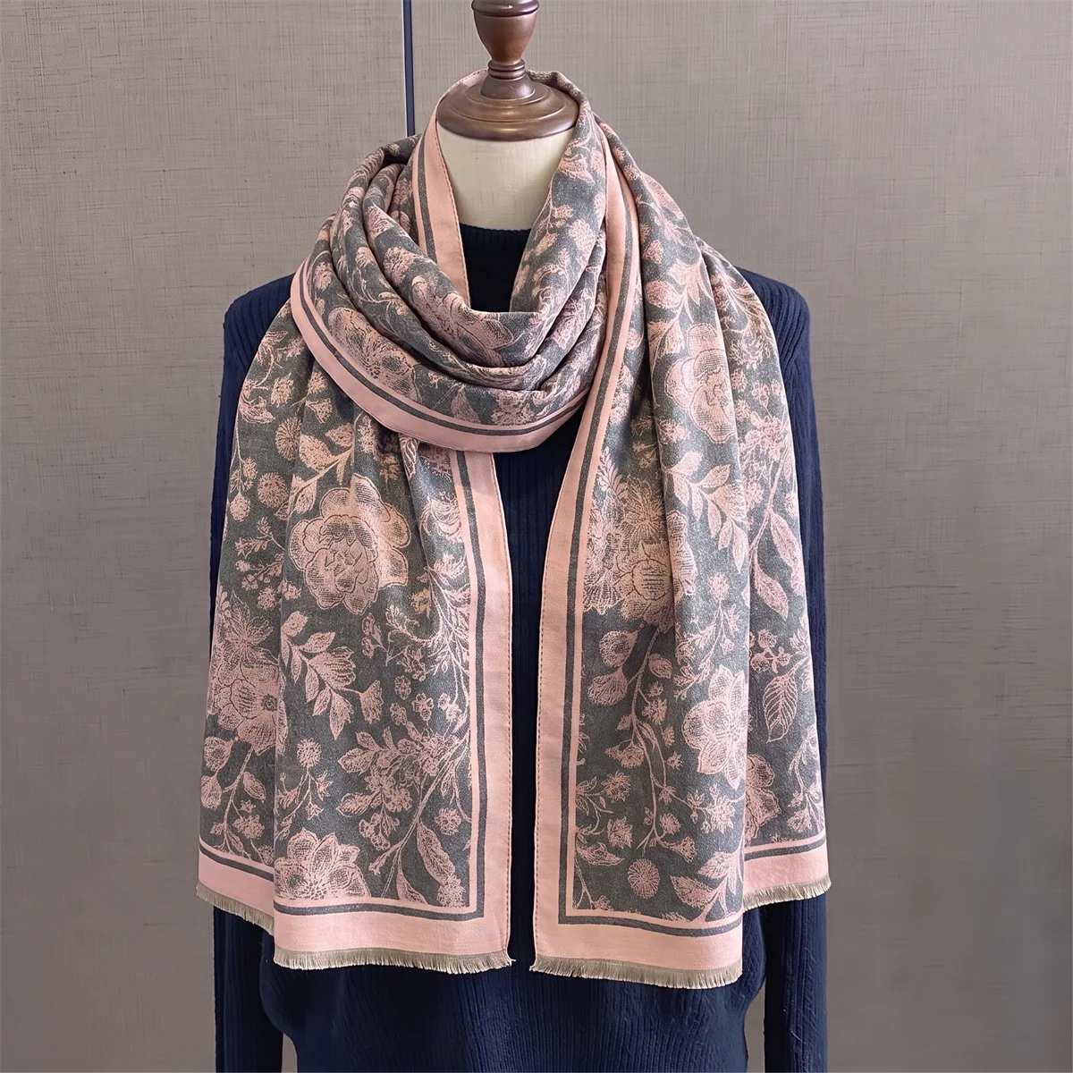 2026 Herbst und Winter Reise-Warmer Kaschmirschal, Modischer Luxus-Druck Pashmina-Decke, Damen-Poncho Bufanda
