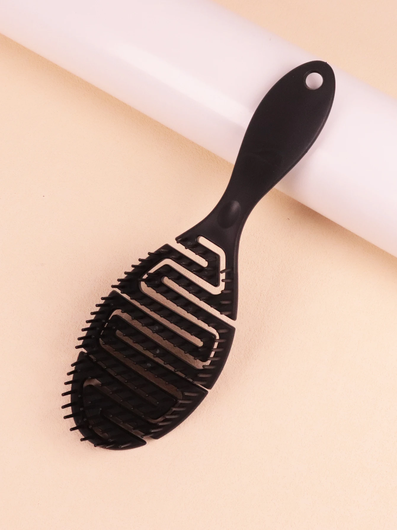 

1 шт., дышащая щетка для массажа кожи головы, инструмент для укладки пушистой расческой, подходит для всех типов волос, специально для париков из натуральных волос