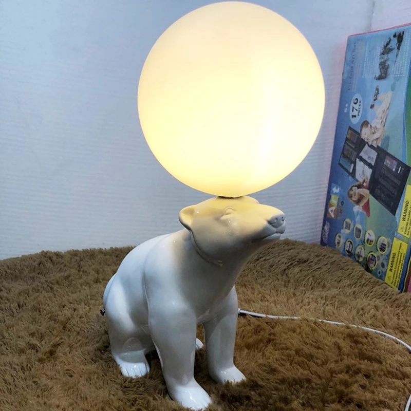 DEBBY-lámpara de mesa nórdica, luz de escritorio de cristal de resina creativa moderna, LED novedosa, forma de oso Polar, decoración para el hogar, dormitorio de niños