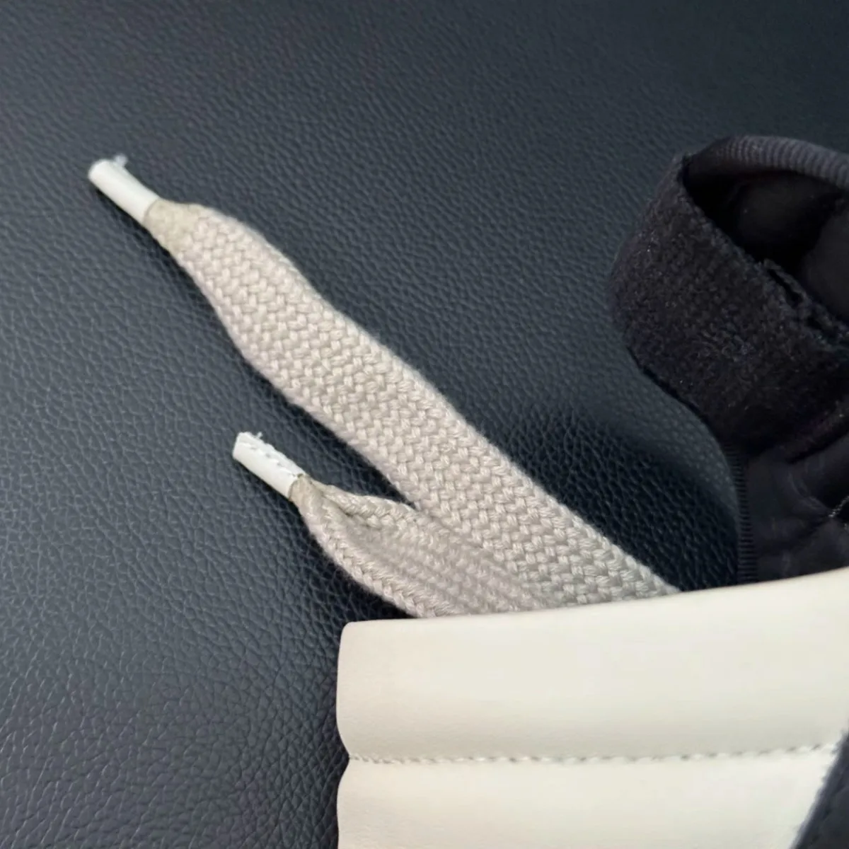 

Luxury Design Men Shoe Women Sneaker Ankle Boot Black Leather High Top Casual Shoes Jumbo Laces 7cm Thick Sole Ro Sneakers Boots