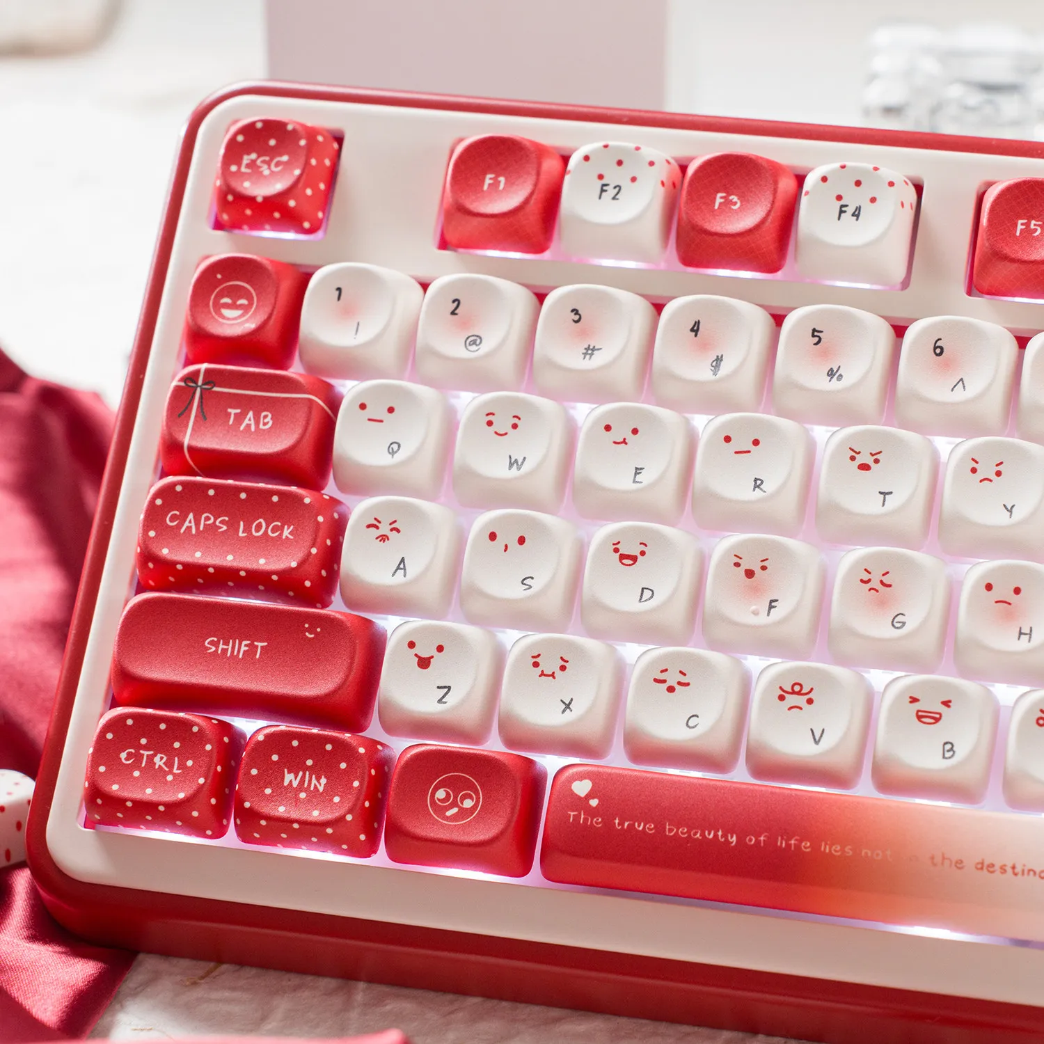 MAIMOOO Heartbeat Red Pattern Keycaps Cute Colors Red White Ansi Iso Alice Layout Keyboard Customized Keycaps 143keys