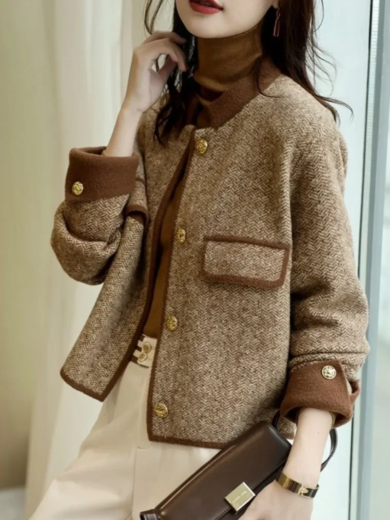 معطف نصف حياكة من مزيج الصوف للنساء بألوان متباينة وسترات قصيرة للنساء فاخرة وعصرية متوسطة عالية الجودة