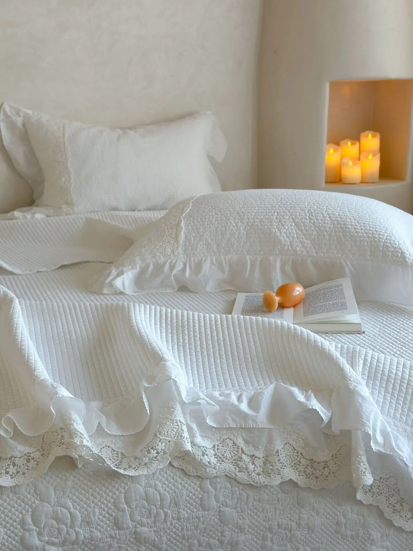 

CHAUSUB Luxury 100% Cotton Quilt Set 3-Pieces King Size Solid Color Enzyme Washed Bedspread with Delicate Lace Trim Home Decor